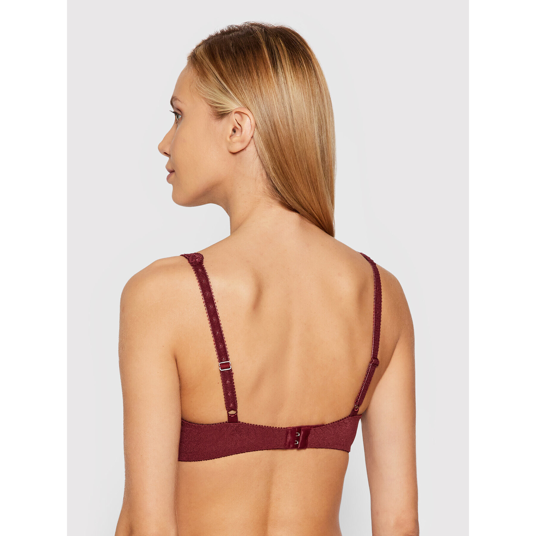 Triumph Сутиен с банели Amourette 300 10166798 Бордо - Pepit.bg