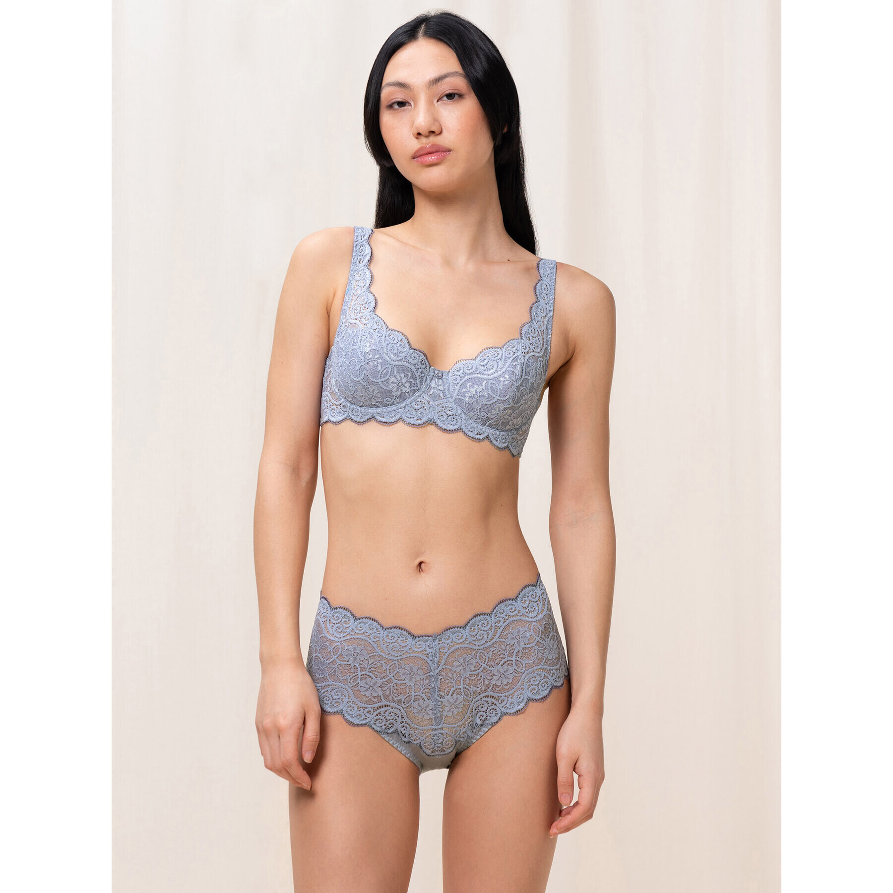 Triumph Сутиен с банели Amourette 300 10166798 Сив - Pepit.bg