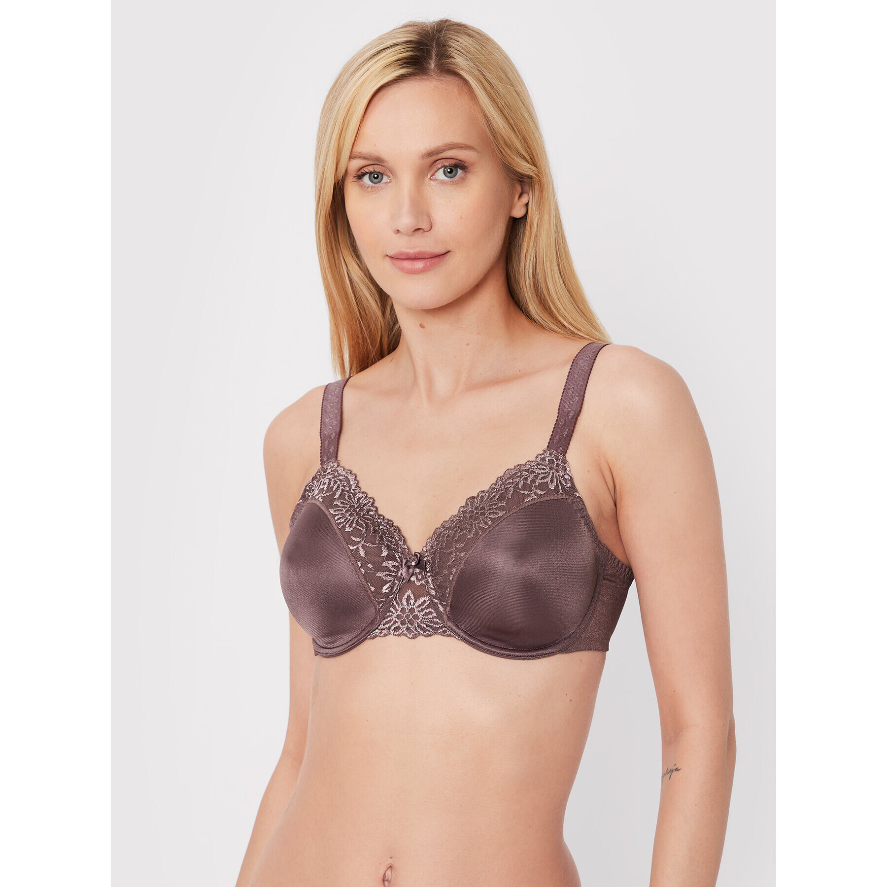 Triumph Сутиен с банели Ladyform Soft 10166306 Виолетов - Pepit.bg
