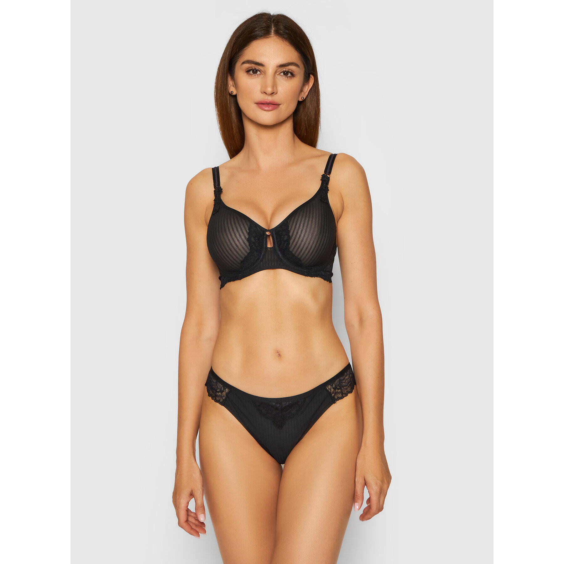Triumph Сутиен с банели Peony Florale 10207994 Черен - Pepit.bg