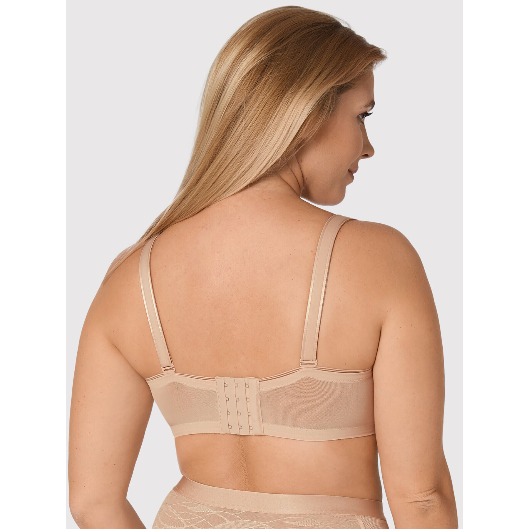 Triumph Сутиен тип Бардо Beauty-Full Essential 10167794 Бежов - Pepit.bg