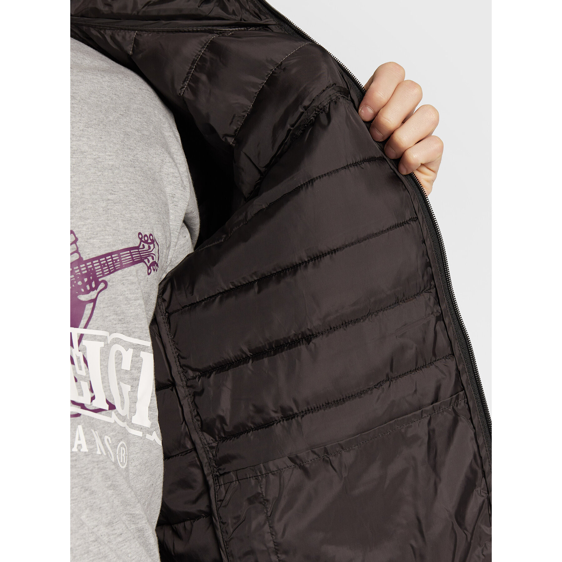 True Religion Пухено яке Light Puffer 106325 Черен Regular Fit - Pepit.bg