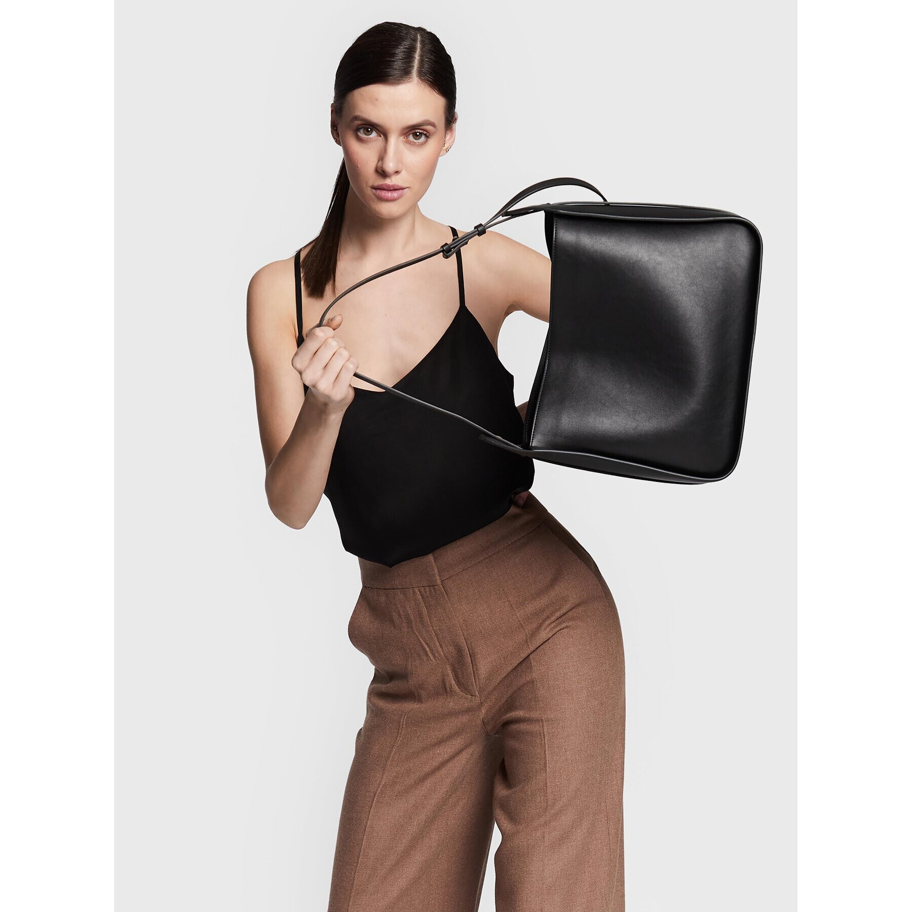 Trussardi Дамска чанта 75B01517 Черен - Pepit.bg