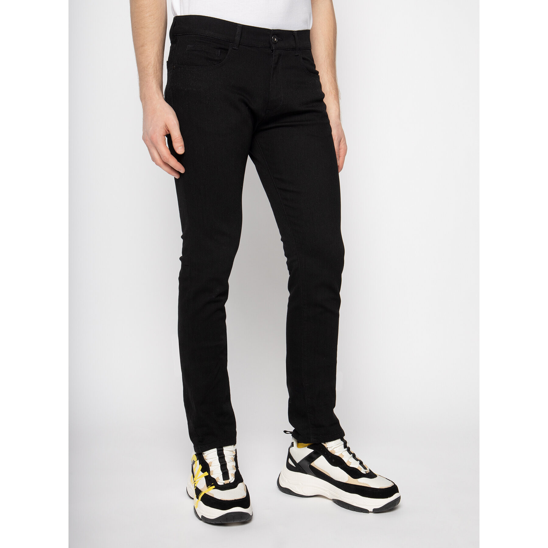 Trussardi Дънки тип Slim Fit Diego 52J00008 Черен Extra Slim Fit - Pepit.bg