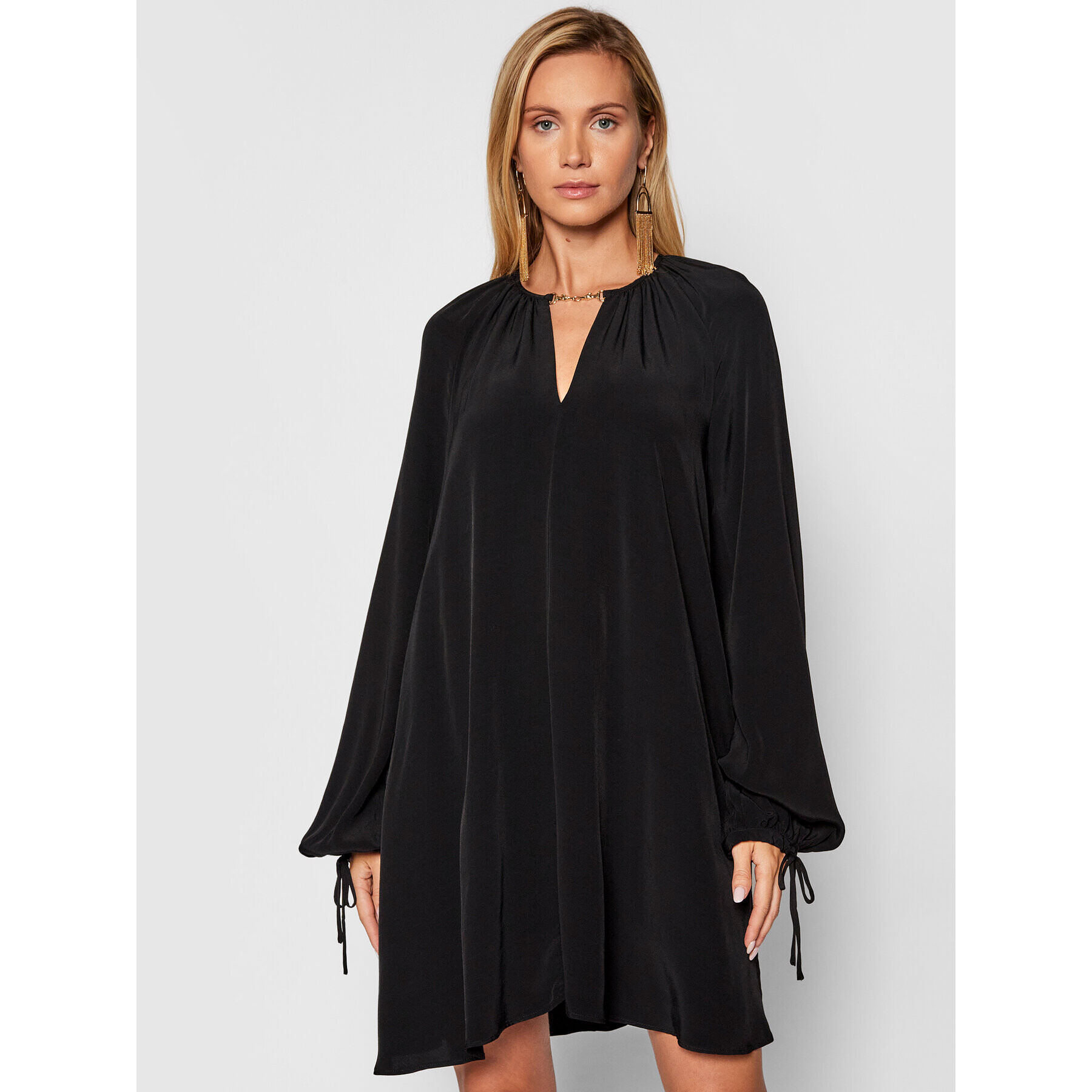 Trussardi Коктейлна рокля 56D00556 Черен Relaxed Fit - Pepit.bg