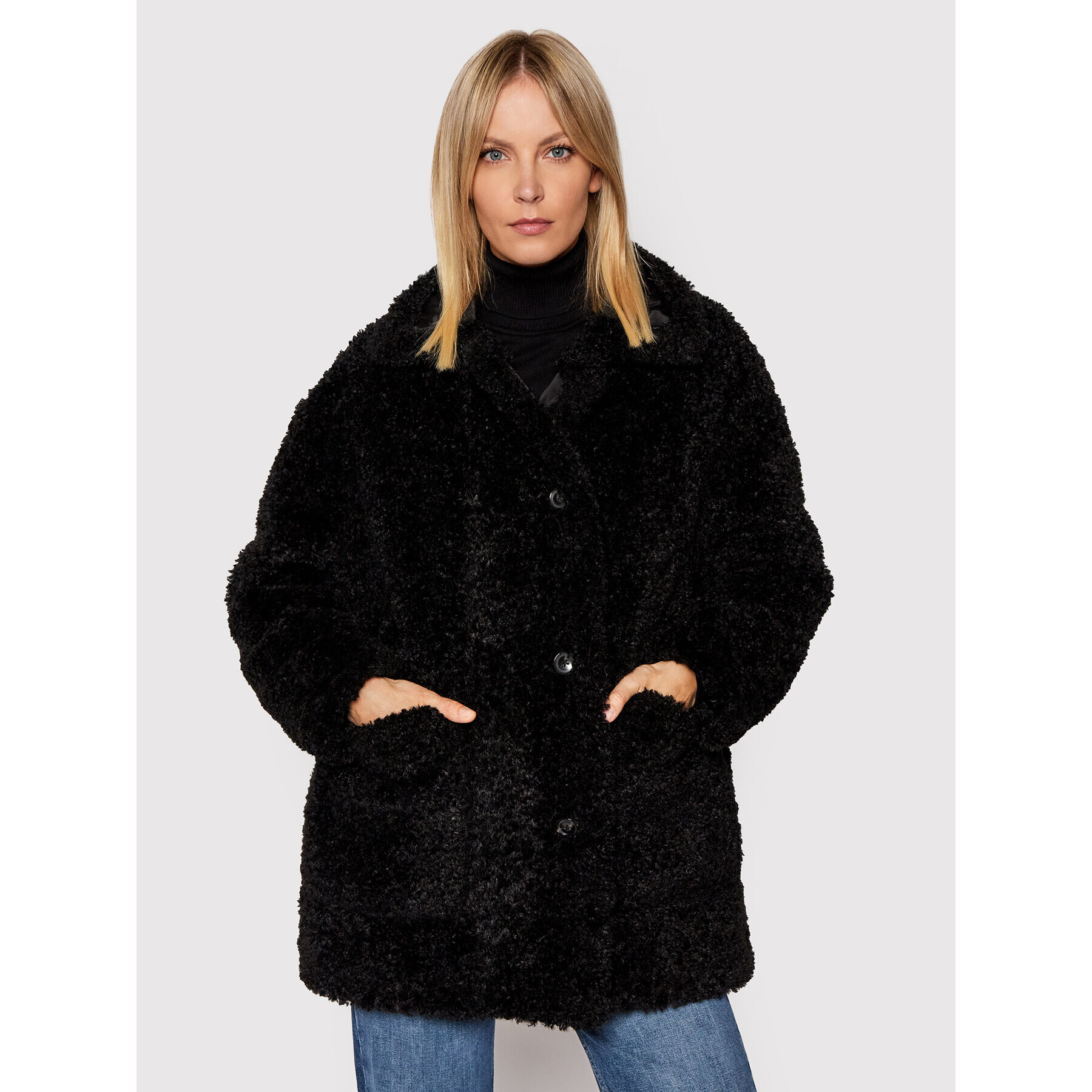 Trussardi Кожух 56S00695 Черен Relaxed Fit - Pepit.bg