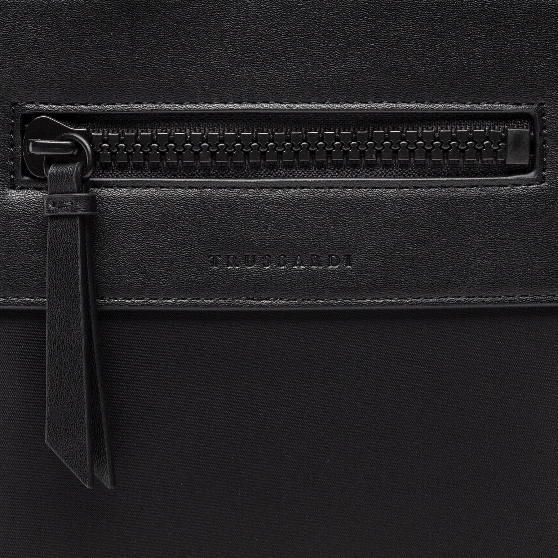 Trussardi Мъжка чантичка 71B00348 Черен - Pepit.bg