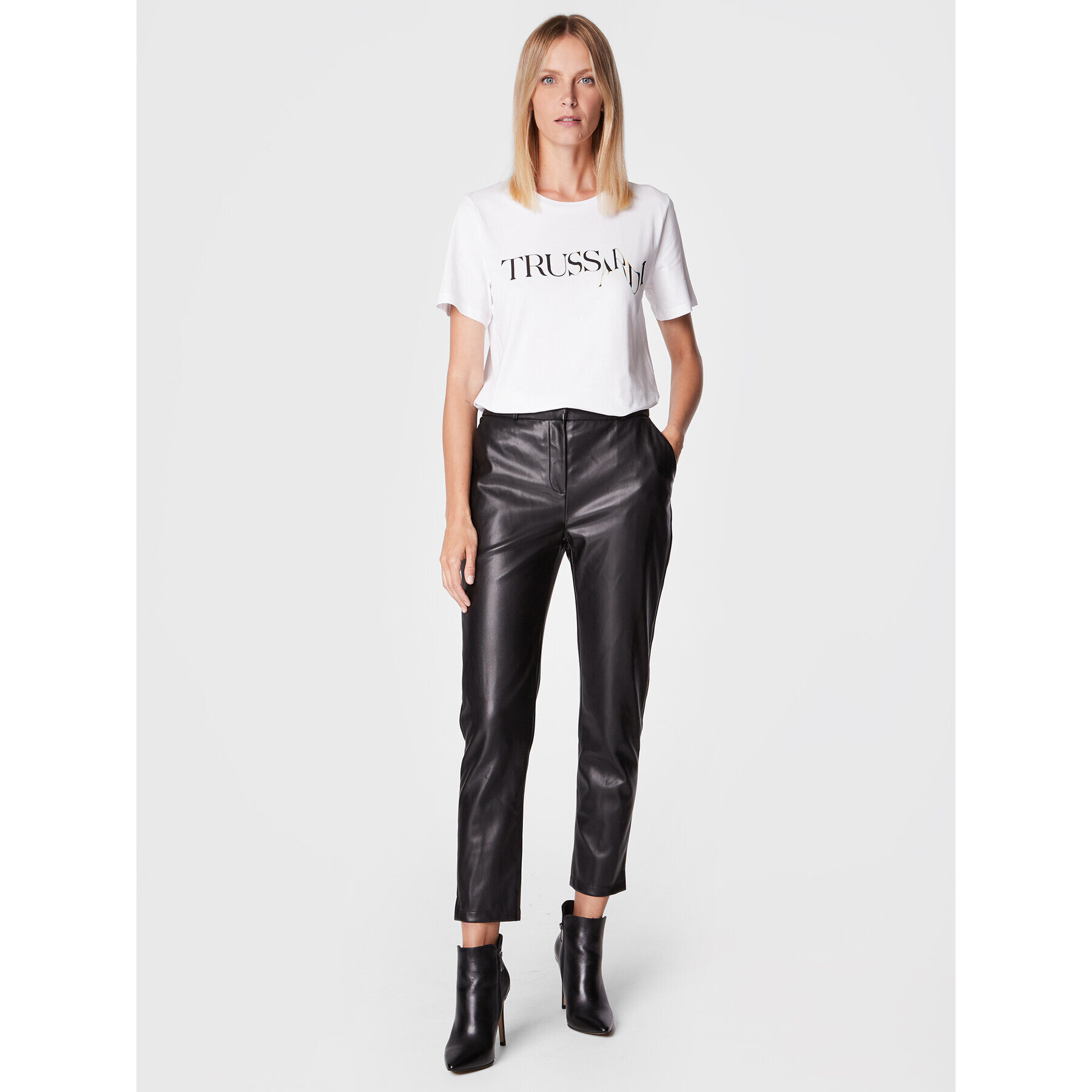 Trussardi Панталони от имитация на кожа Soft 56P00369 Черен Regular Fit - Pepit.bg