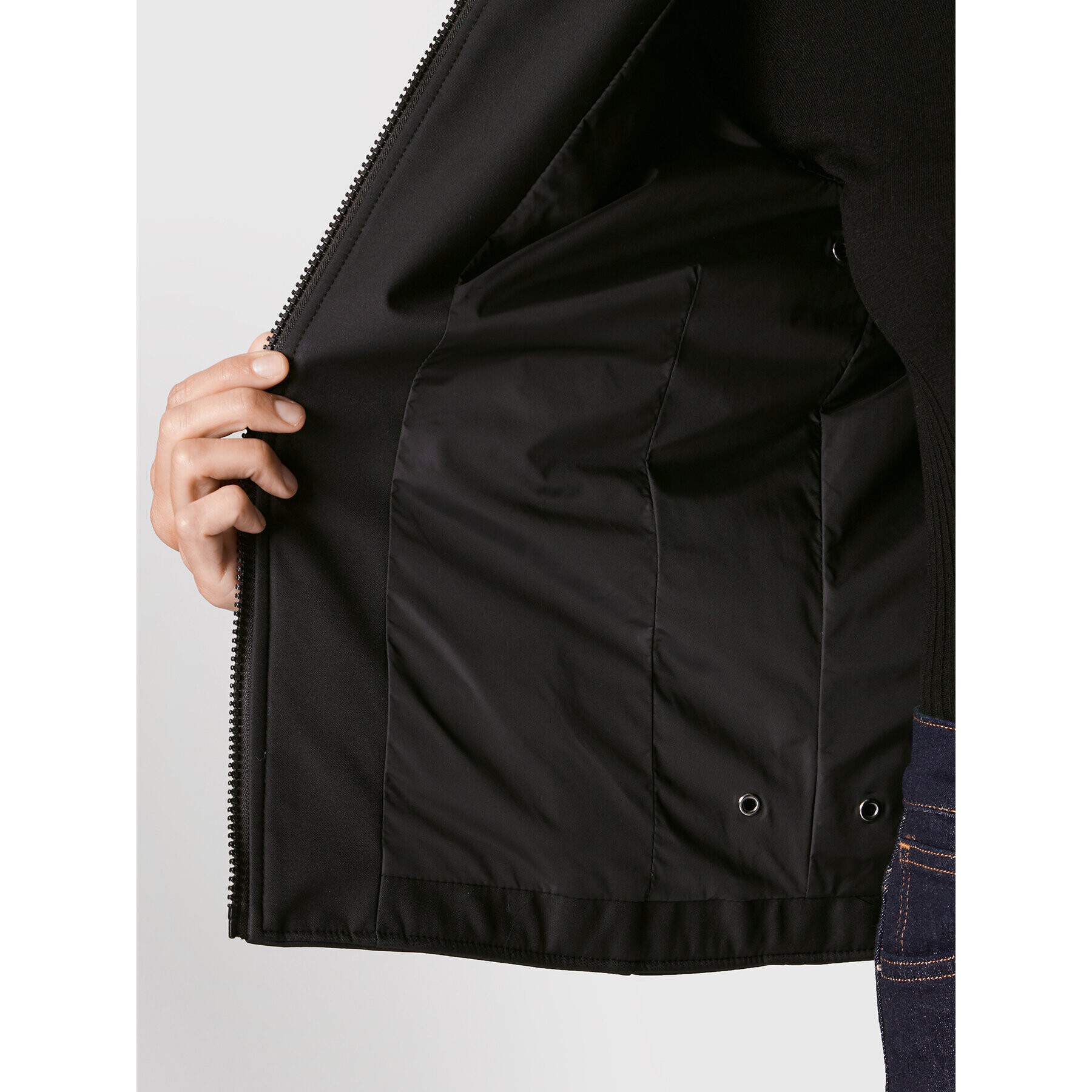 Trussardi Преходно яке Technical Poly 56S00799 Черен Regular Fit - Pepit.bg