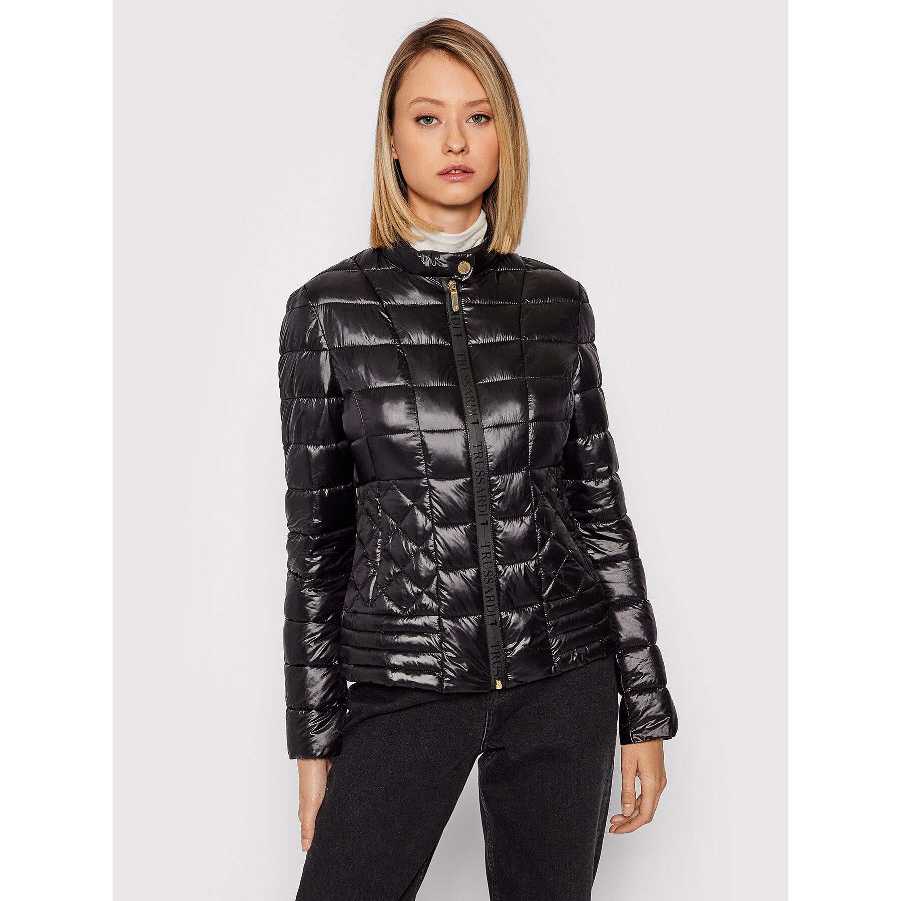 Trussardi Пухено яке 56S00689 Черен Slim Fit - Pepit.bg