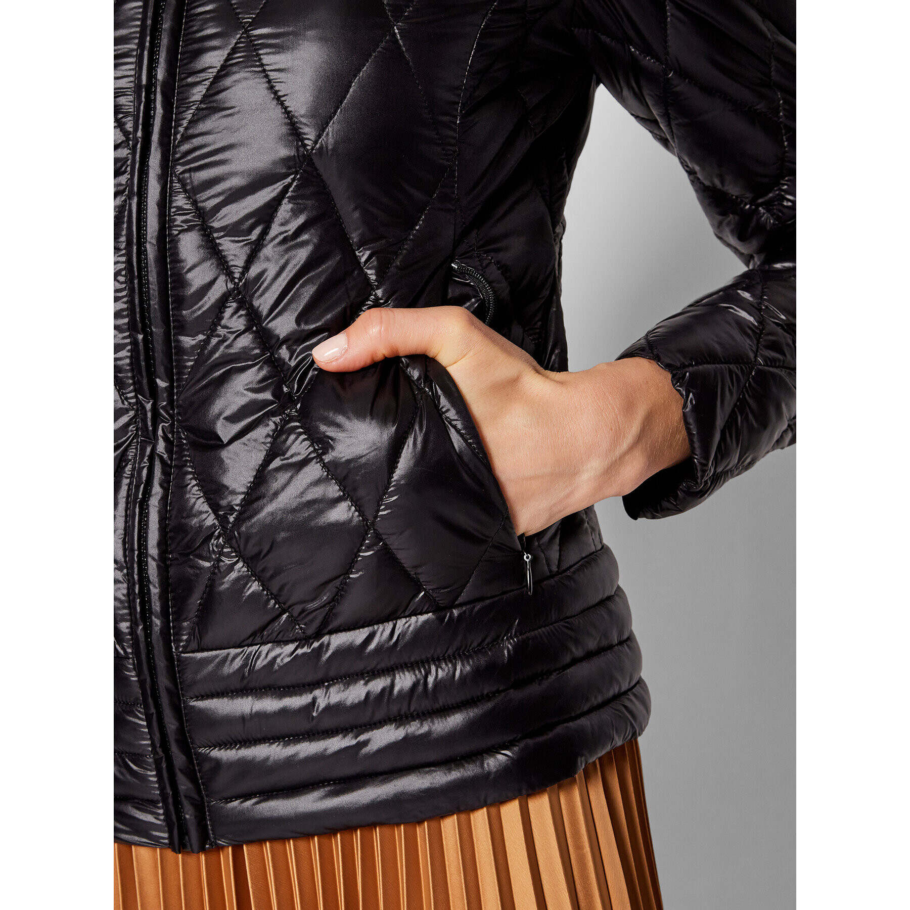 Trussardi Пухено яке 56S00760 Черен Regular Fit - Pepit.bg