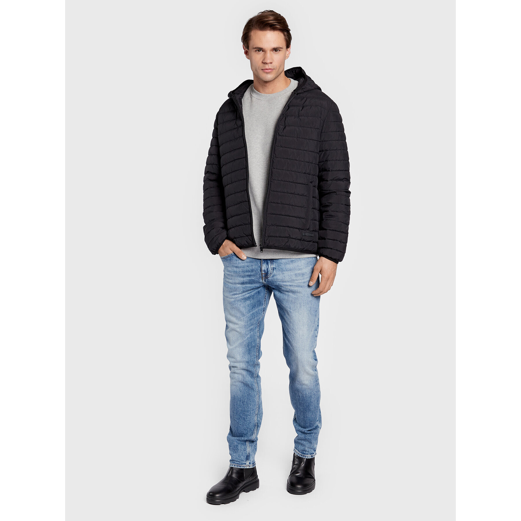 Trussardi Пухено яке Crinkle 52S00753 Черен Regular Fit - Pepit.bg