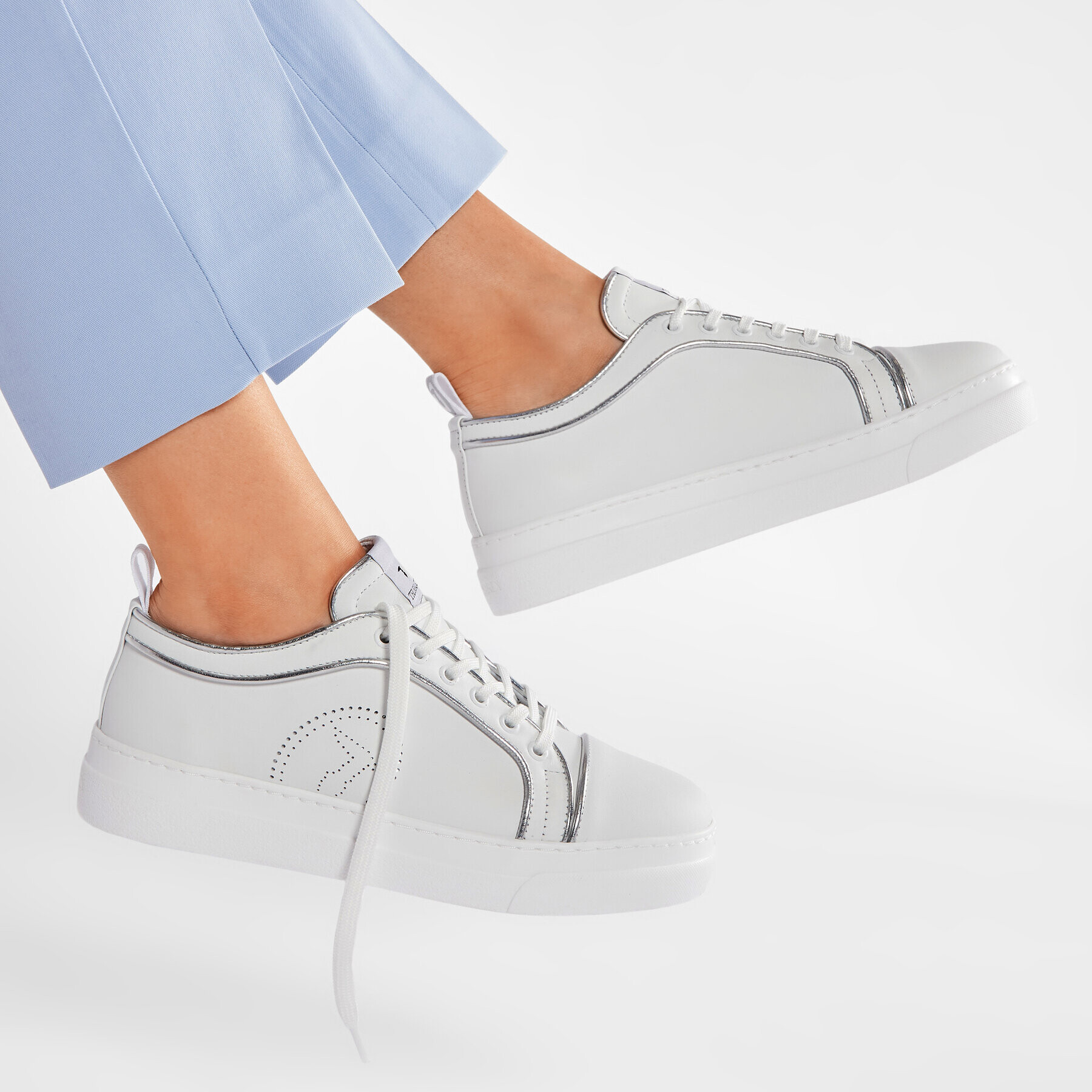 Trussardi Сникърси 79A00670 Бял - Pepit.bg