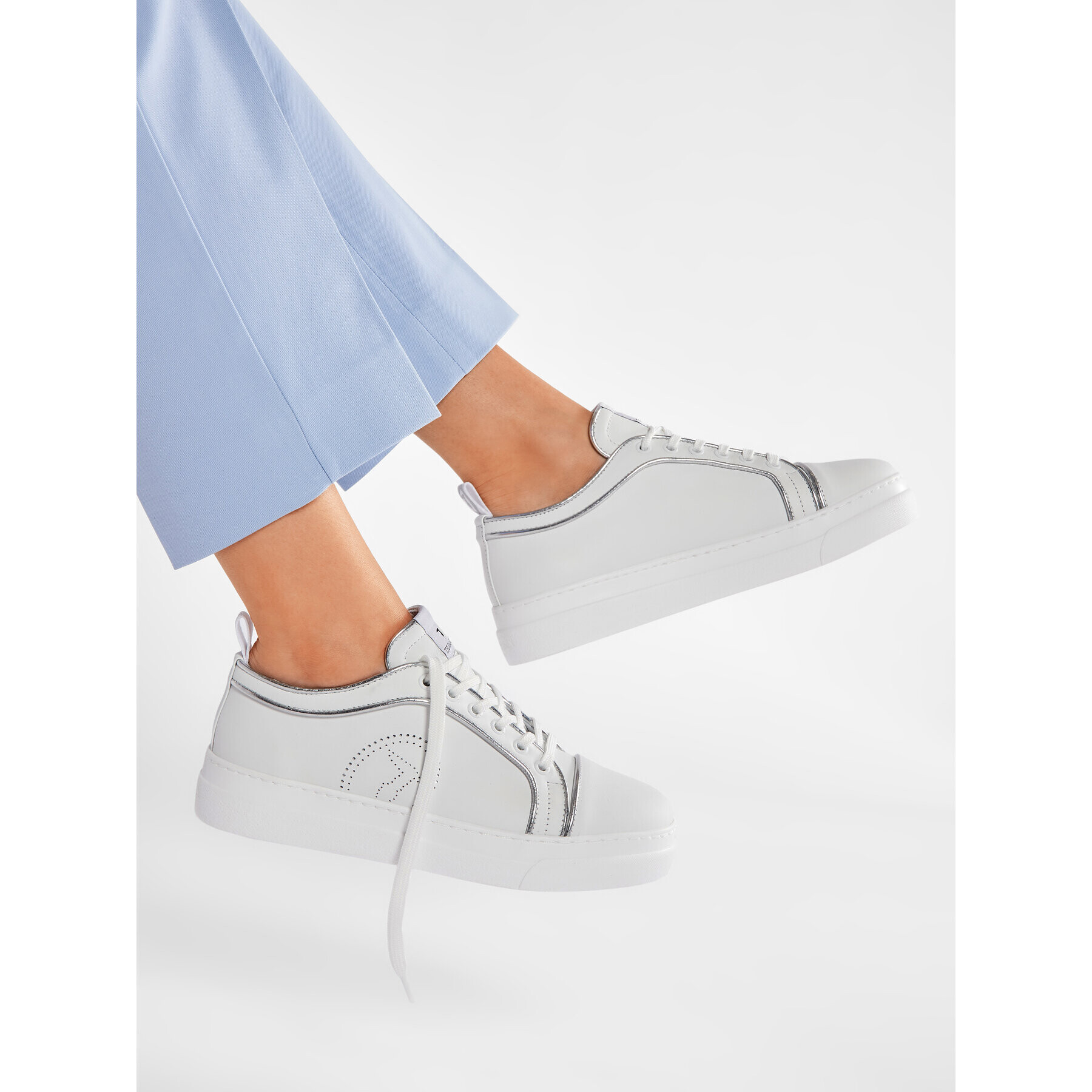 Trussardi Сникърси 79A00670 Бял - Pepit.bg
