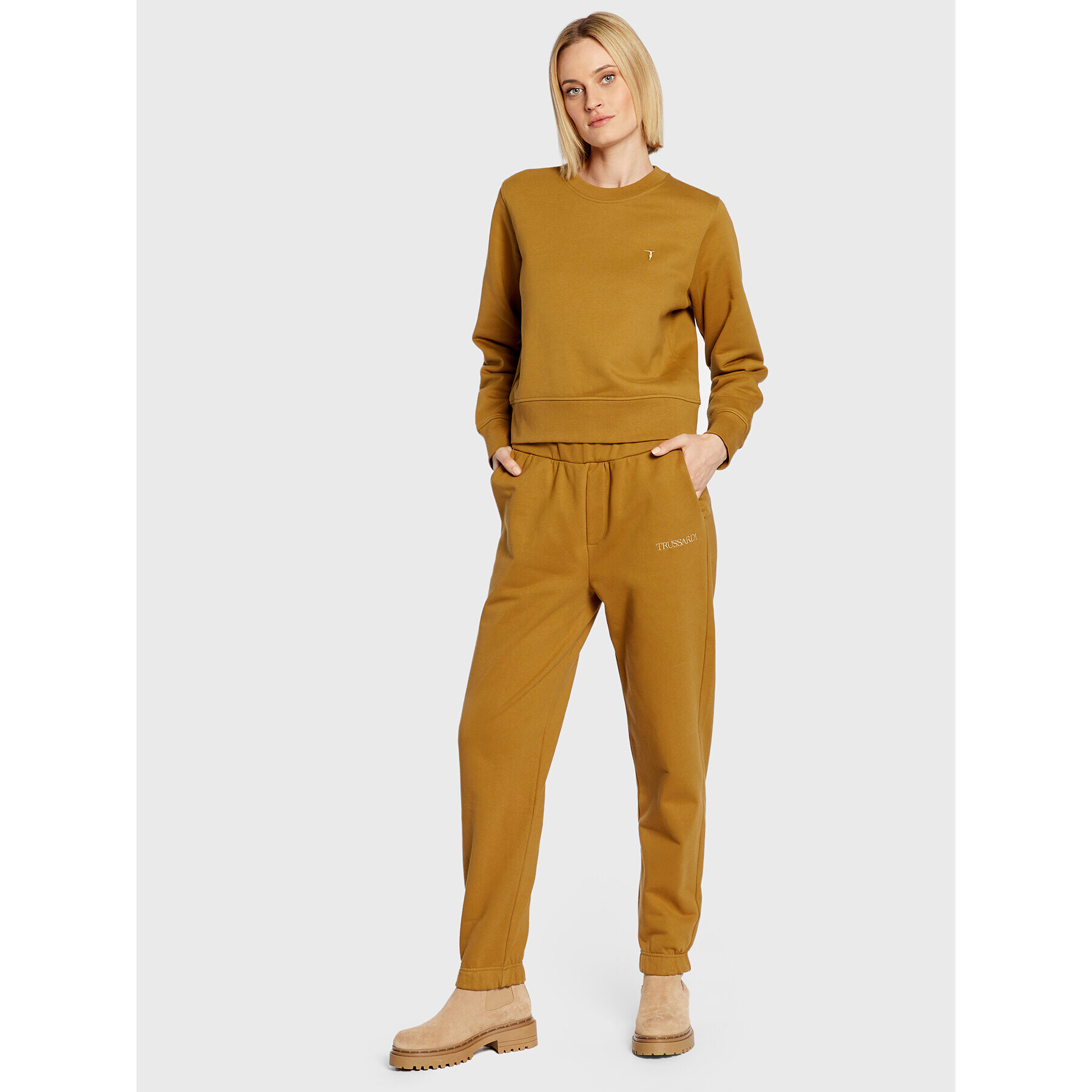 Trussardi Суитшърт 56F00216 Кафяв Relaxed Fit - Pepit.bg