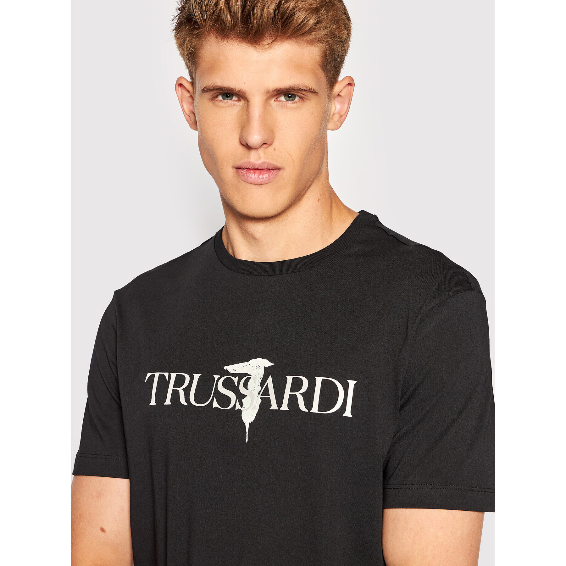 Trussardi Тишърт Logo Print 52T00631 Черен Regular Fit - Pepit.bg