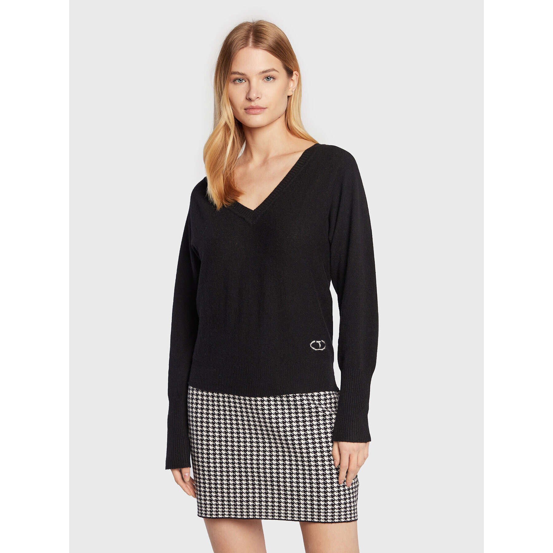 TWINSET Пуловер 222TT3351 Черен Regular Fit - Pepit.bg