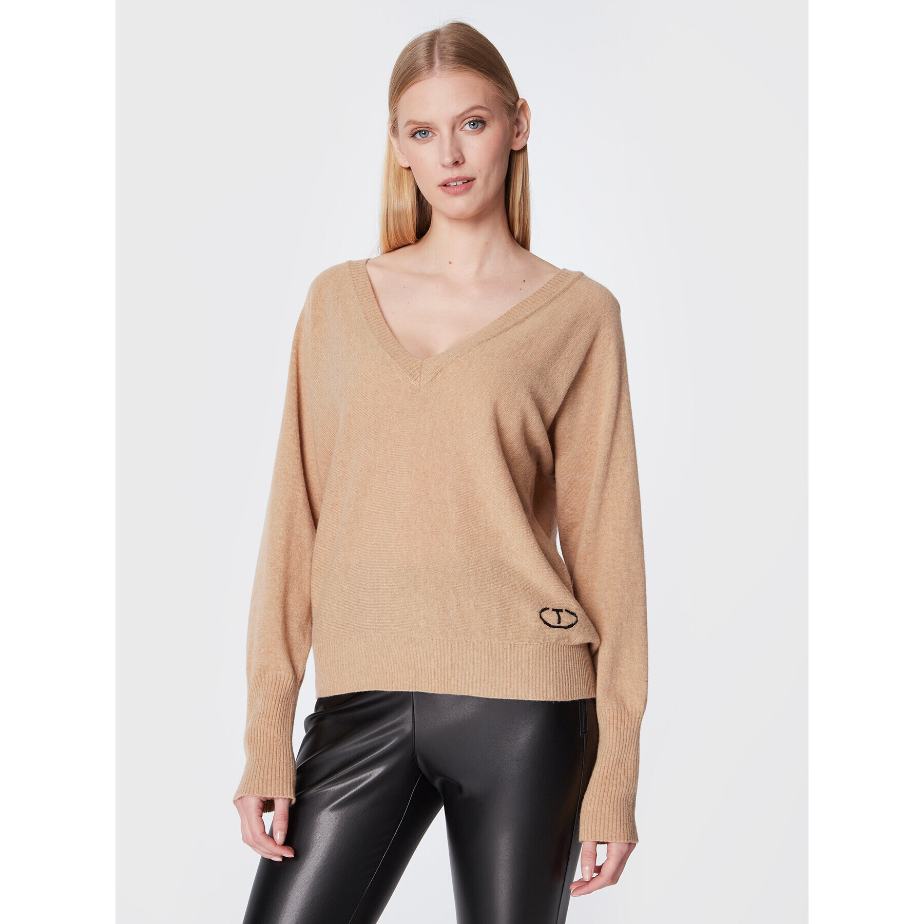 TWINSET Пуловер 222TT3351 Кафяв Regular Fit - Pepit.bg