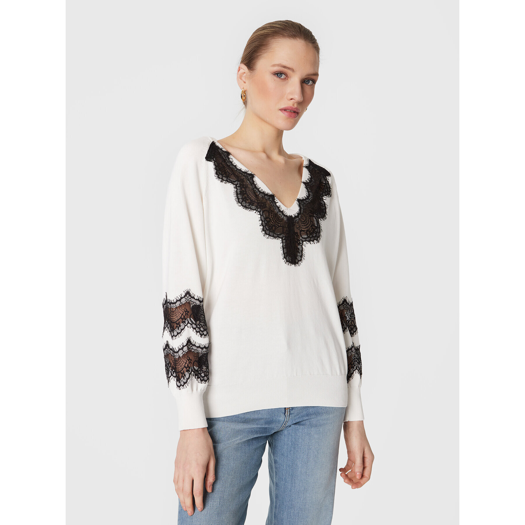 TWINSET Пуловер 231TP3230 Бял Relaxed Fit - Pepit.bg