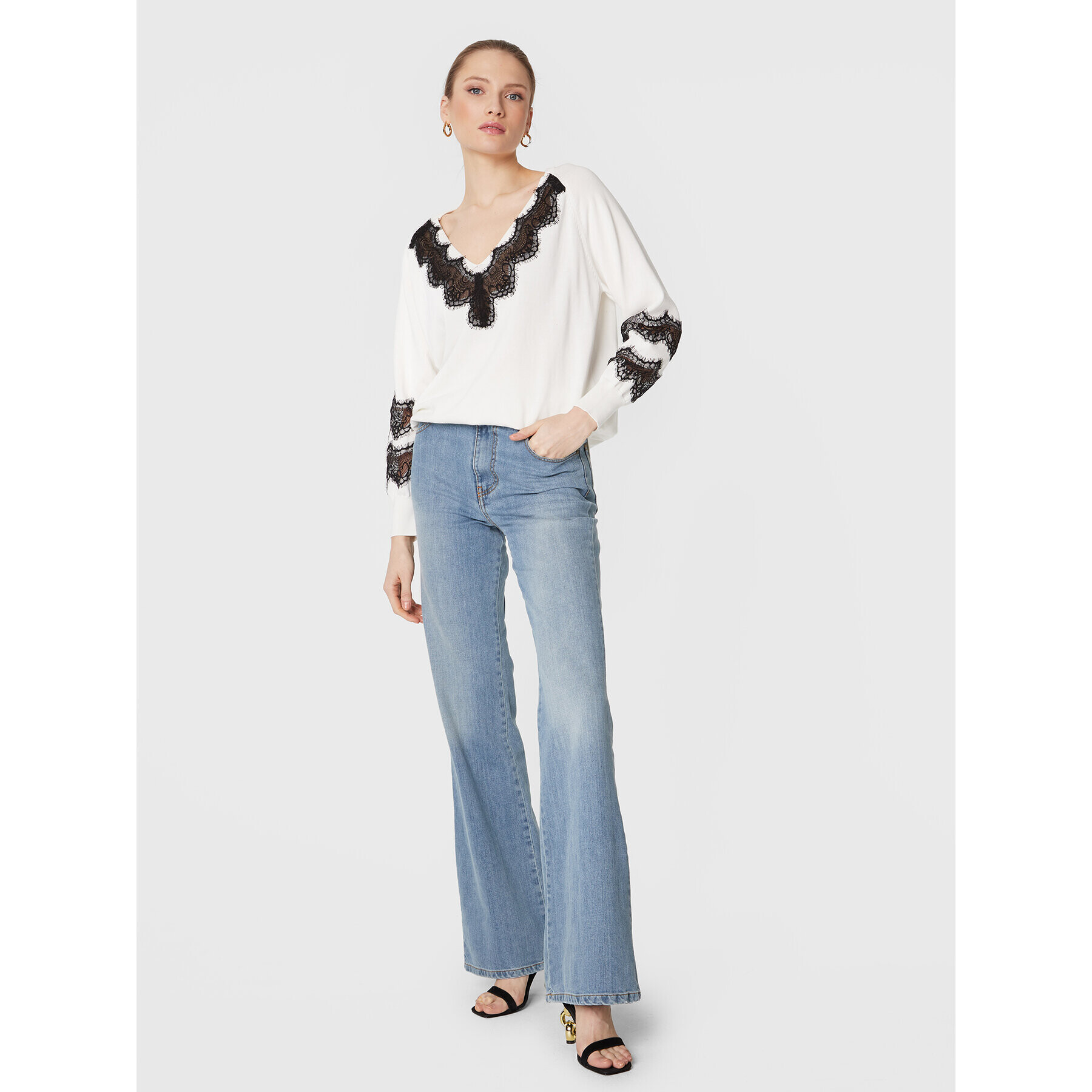 TWINSET Пуловер 231TP3230 Бял Relaxed Fit - Pepit.bg