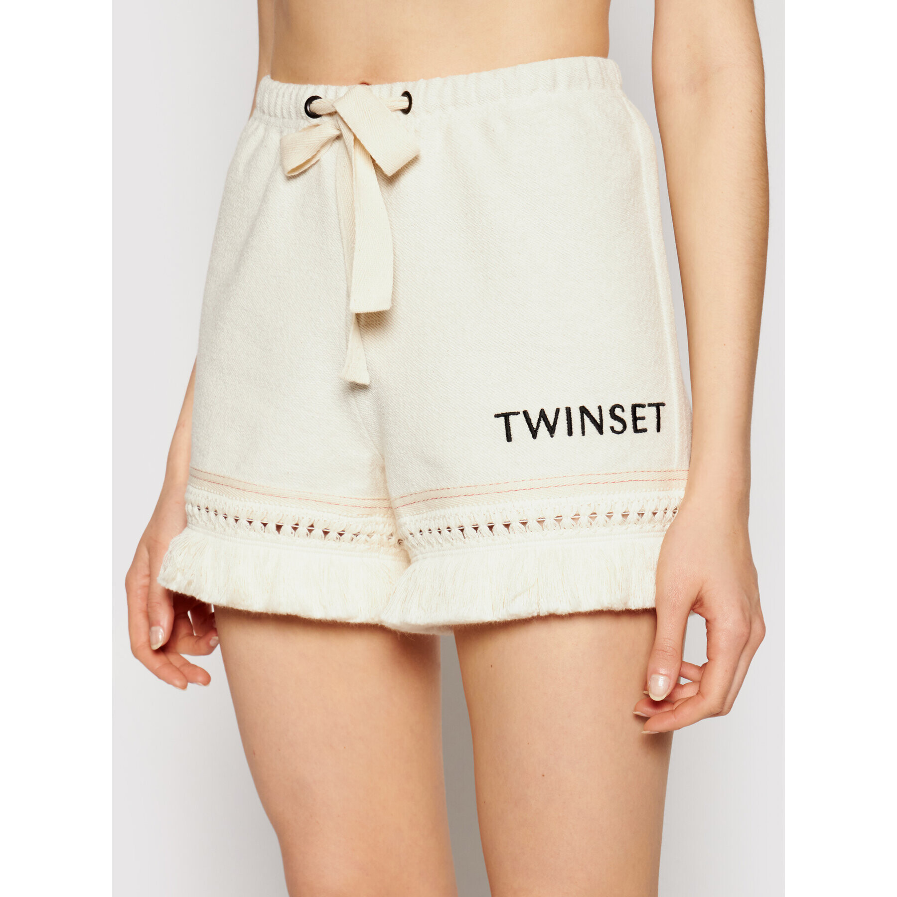 TWINSET Шорти от плат 211LL2VJJ Бежов Regular Fit - Pepit.bg