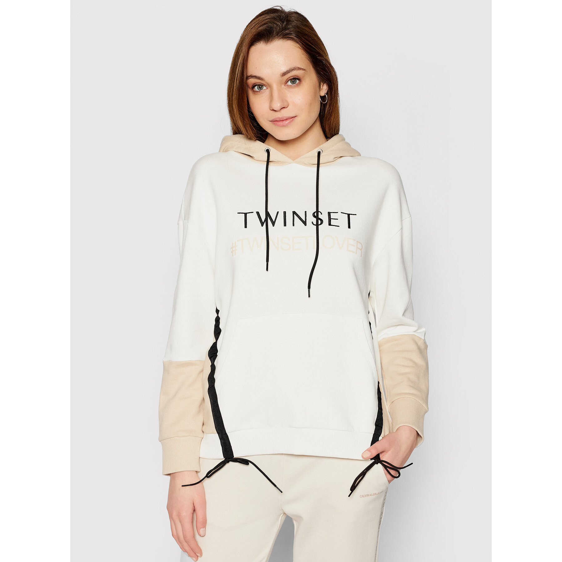 TWINSET Суитшърт 211LL2LGG Бежов Regular Fit - Pepit.bg