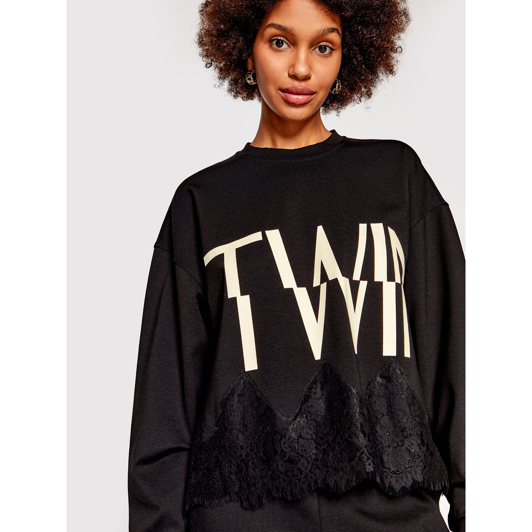 TWINSET Суитшърт 222TP2415 Черен Loose Fit - Pepit.bg