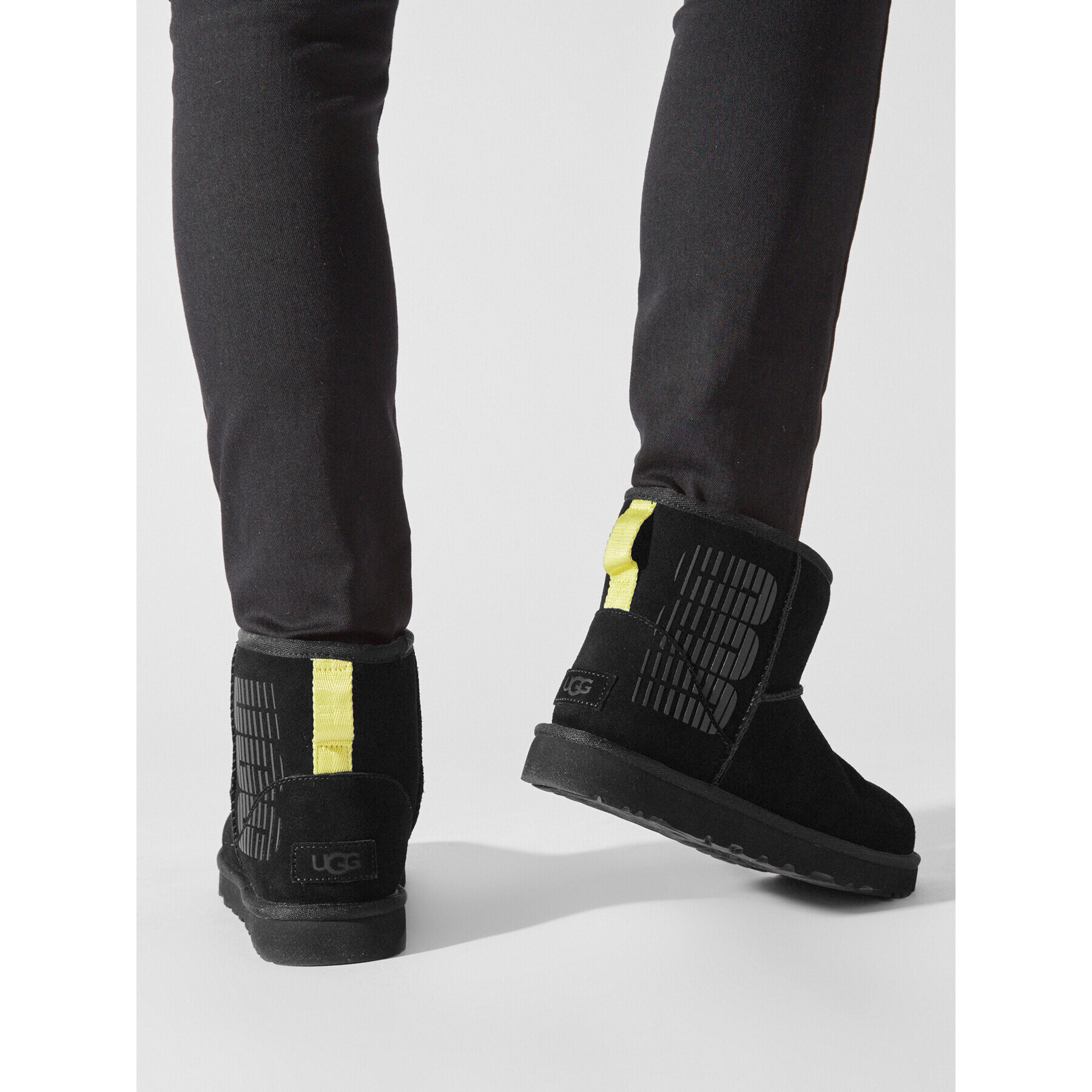 Ugg Апрески W Classic Mini Side Logo 1144057 Черен - Pepit.bg