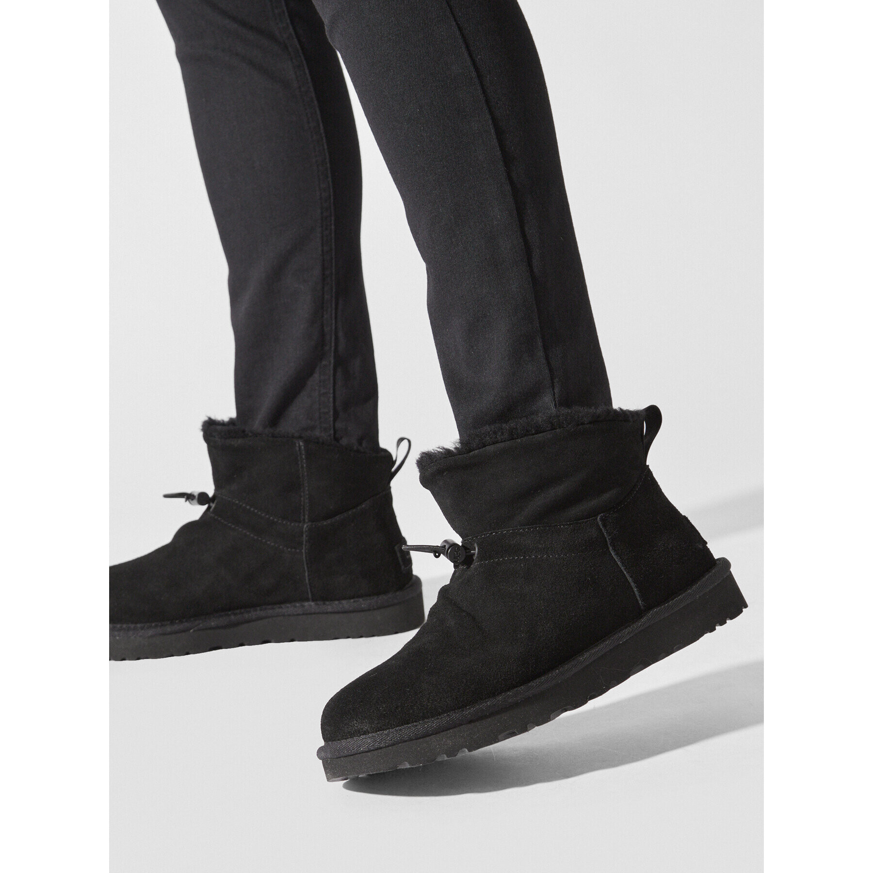 Ugg Апрески W Classic Mini Toggler 1143937 Черен - Pepit.bg
