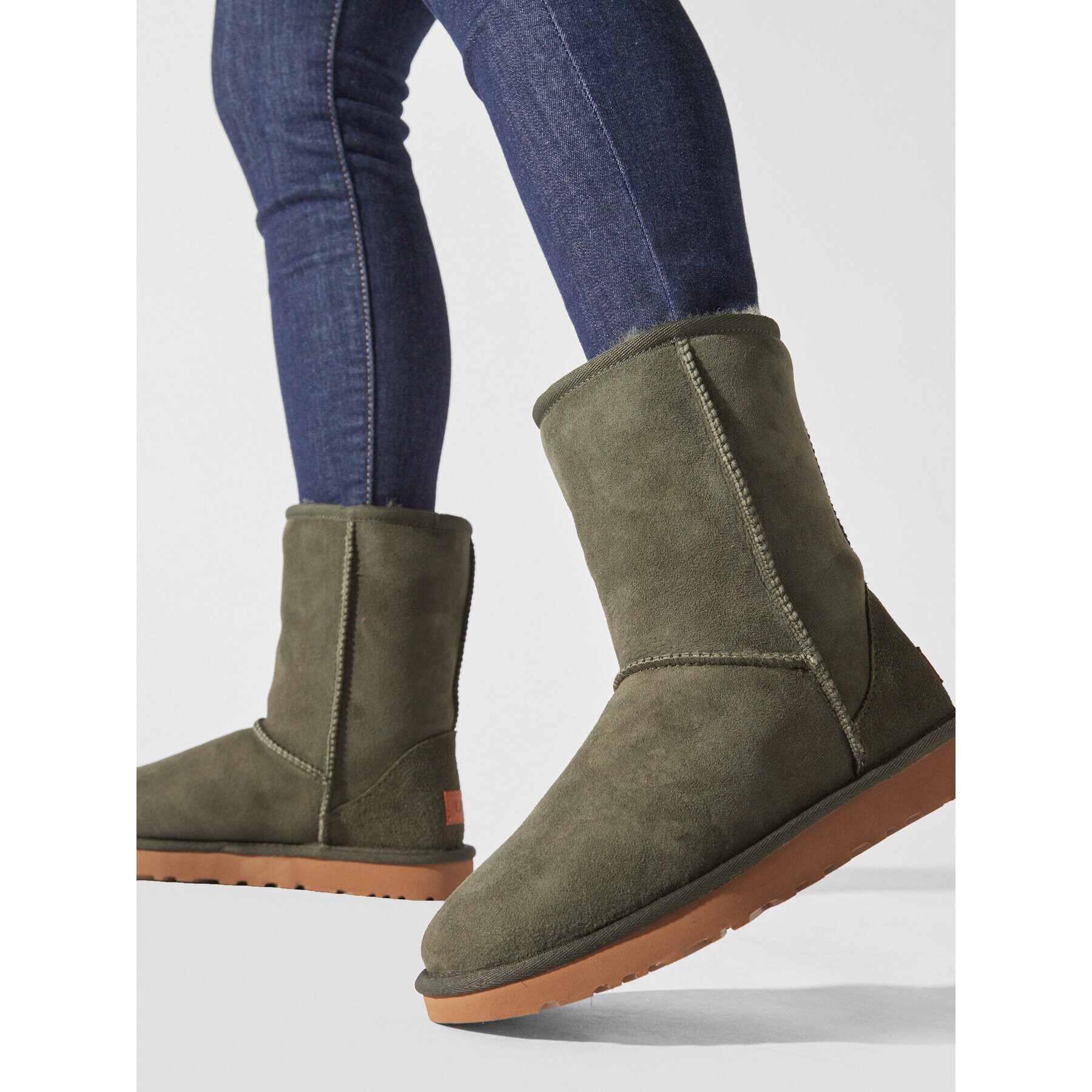 Ugg Апрески W Classic Short II 1016223 Зелен - Pepit.bg