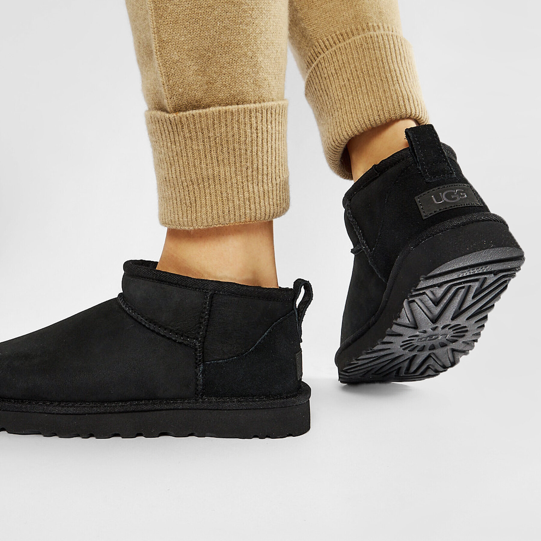 Ugg Апрески W Classic Ultra Mini 1116109 Черен - Pepit.bg