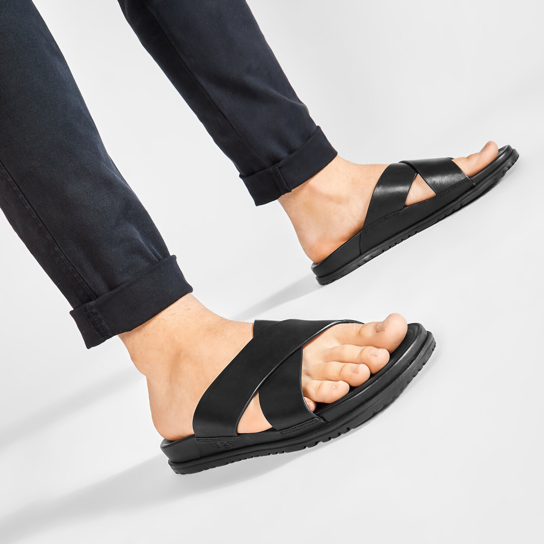 Ugg Чехли M Wainscott Slide 1117476 Черен - Pepit.bg
