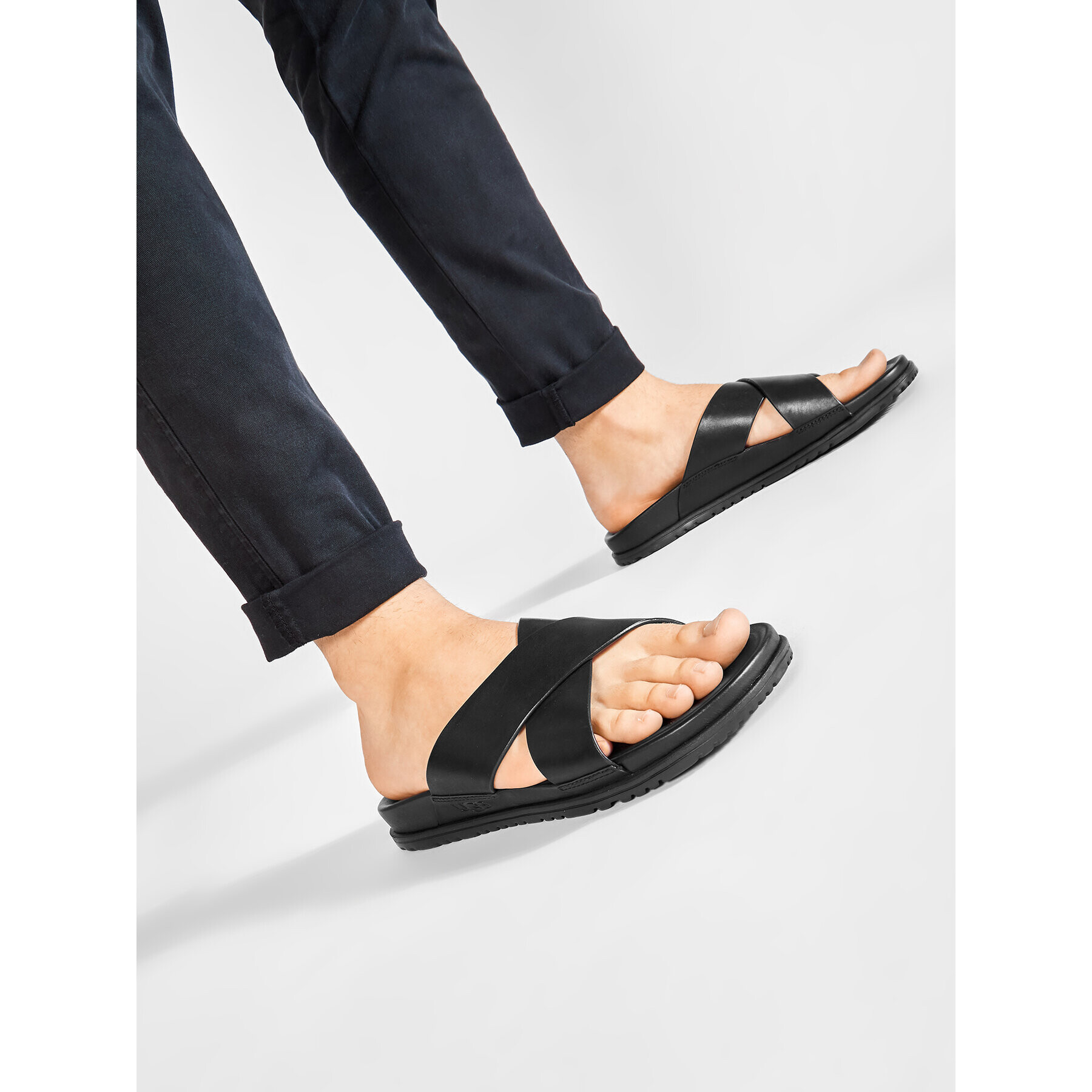 Ugg Чехли M Wainscott Slide 1117476 Черен - Pepit.bg