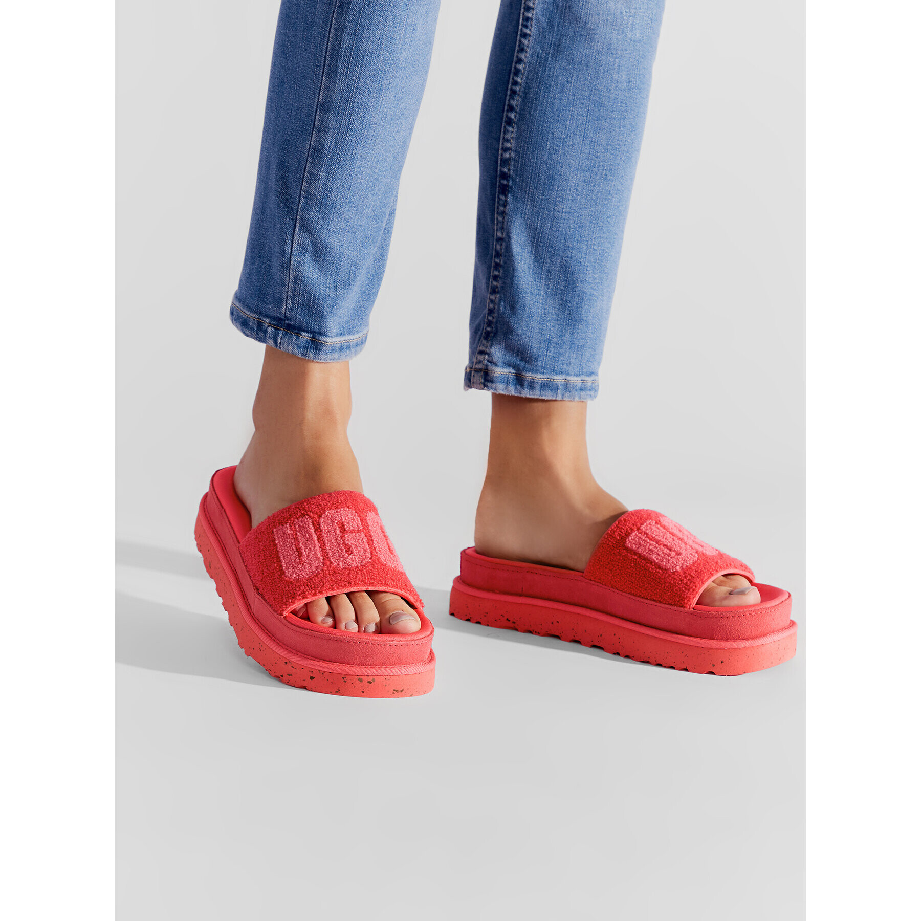 Ugg Чехли W Laton 1126350 Червен - Pepit.bg