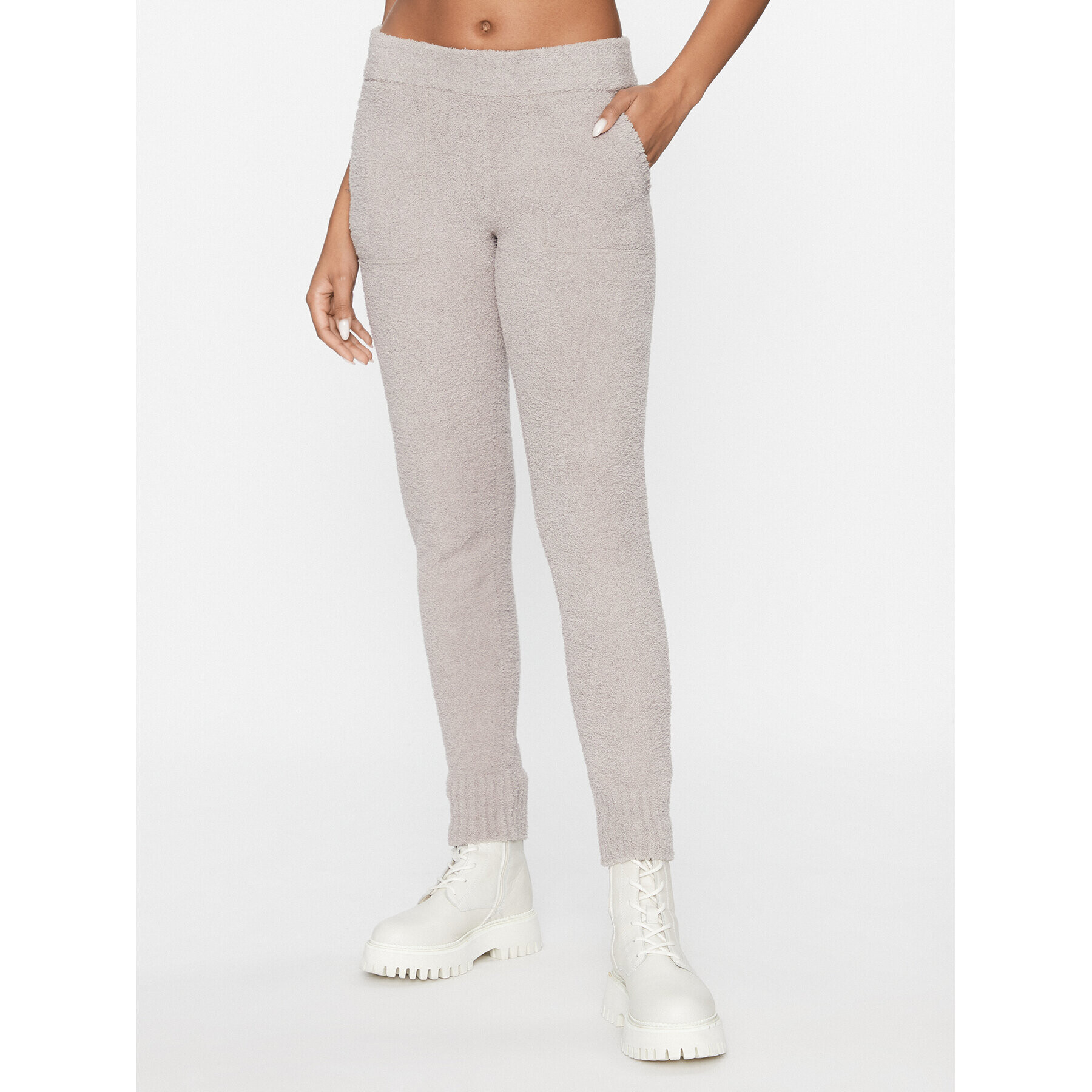 Ugg Долнище анцуг Safiya 1117733 Сив Relaxed Fit - Pepit.bg