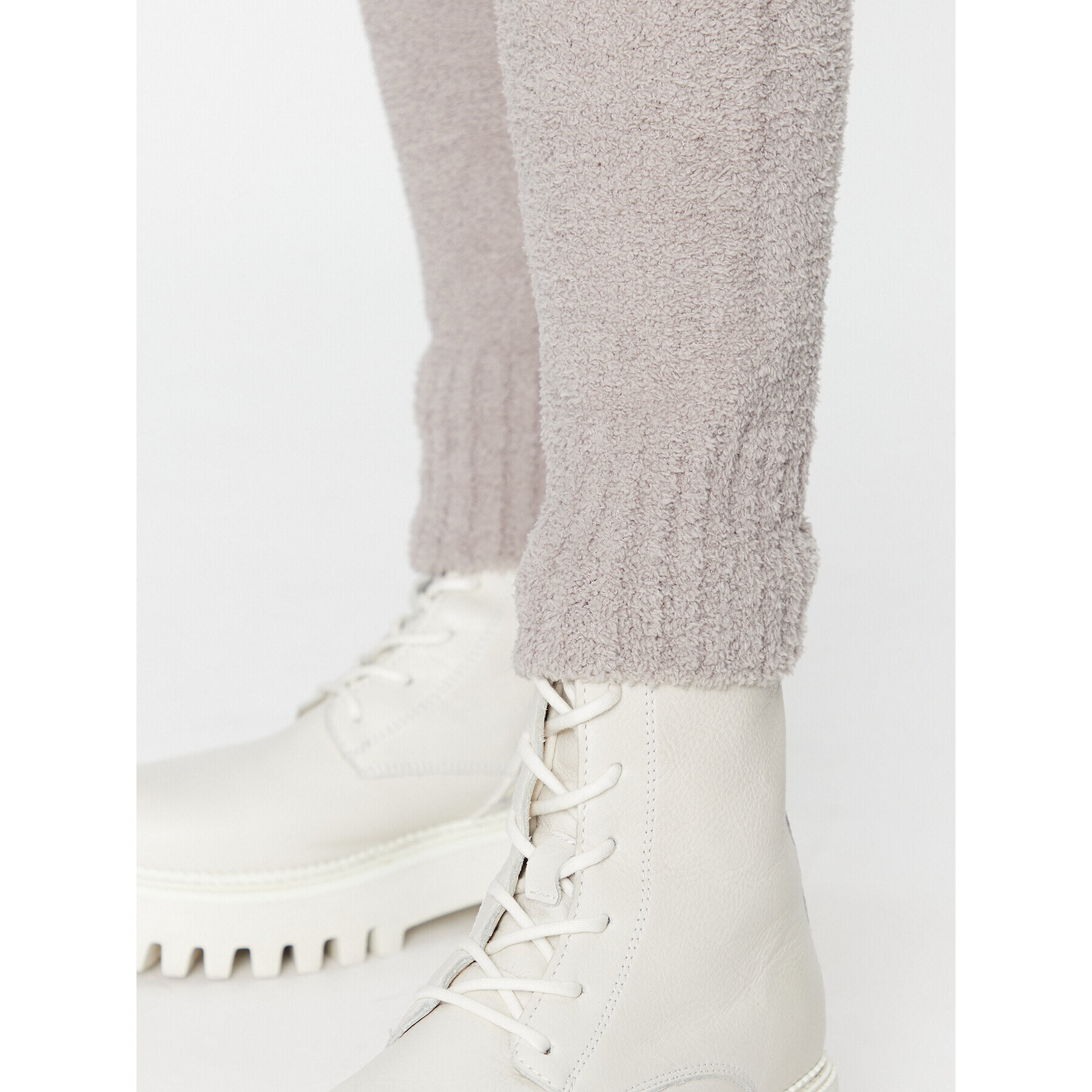 Ugg Долнище анцуг Safiya 1117733 Сив Relaxed Fit - Pepit.bg