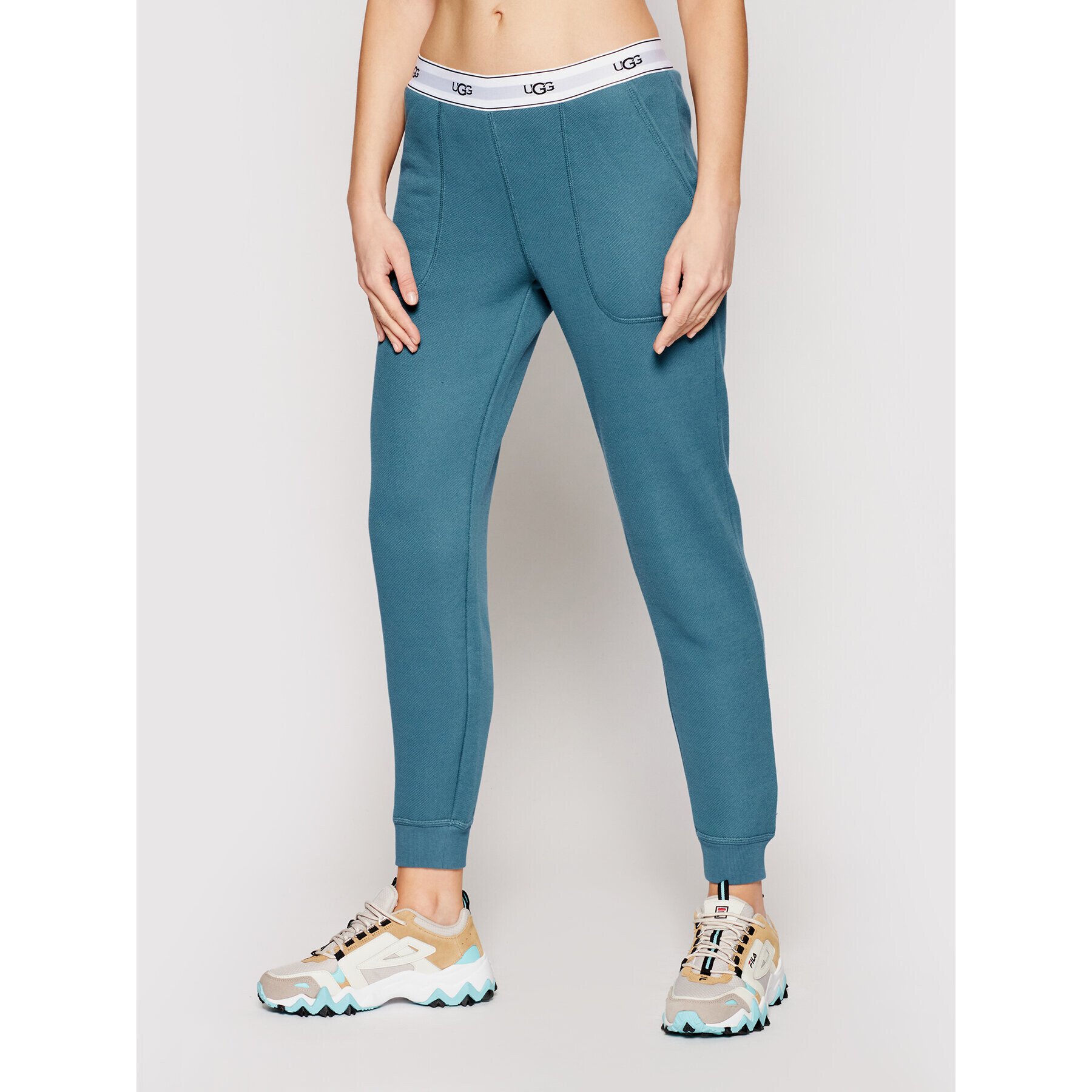 Ugg Долнище анцуг Catchy 1104852 Син Relaxed Fit - Pepit.bg