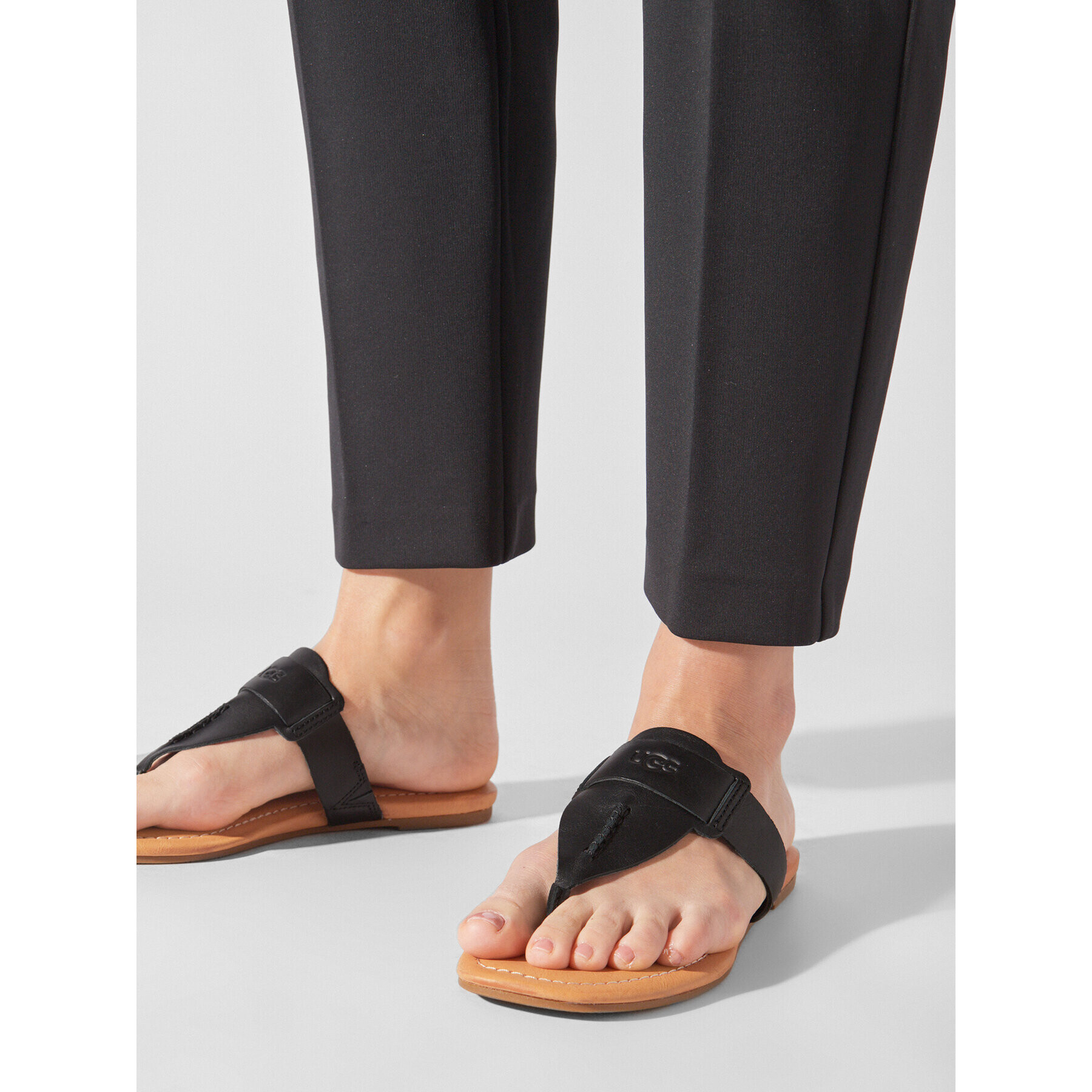 Ugg Джапанки W Gaila 1119756 Черен - Pepit.bg