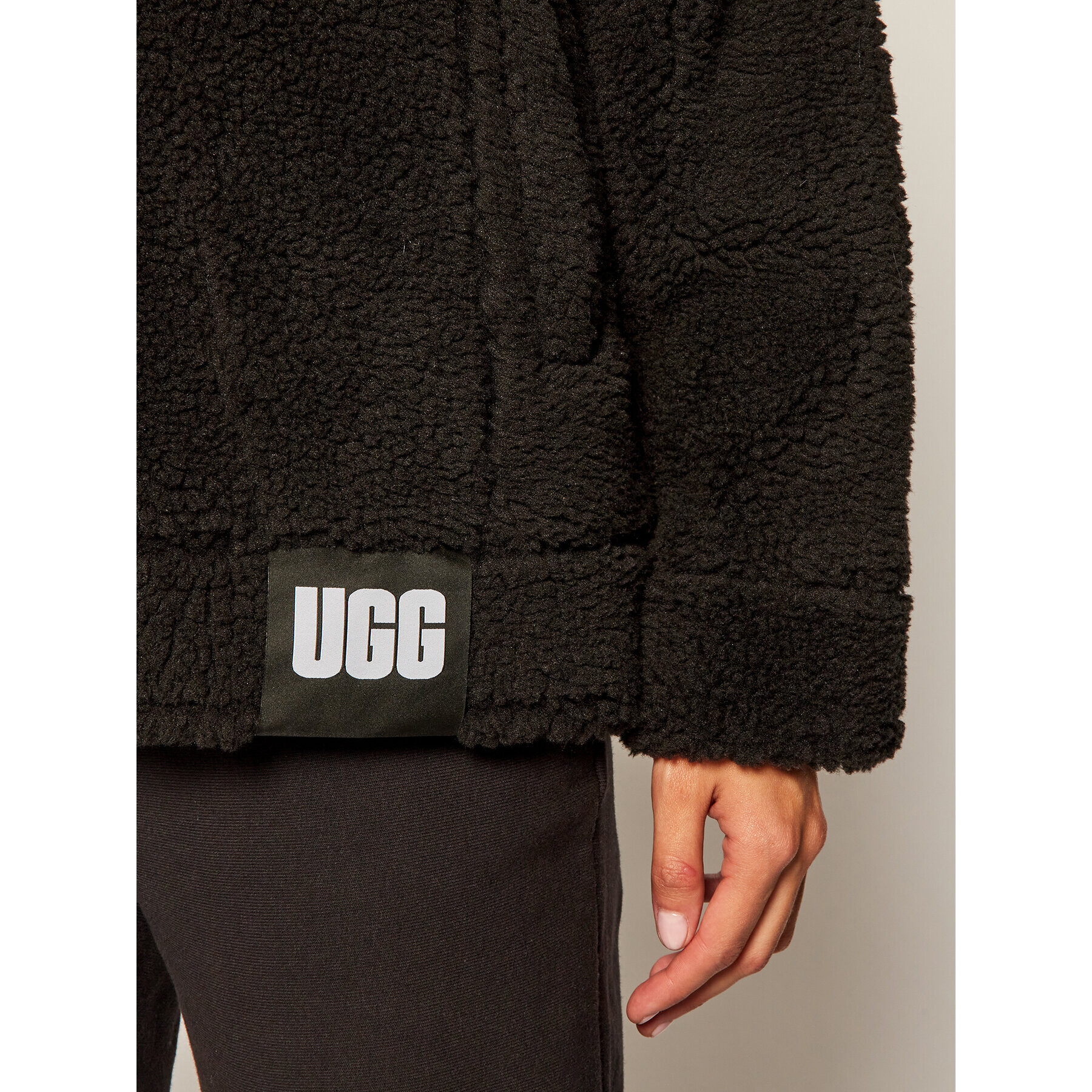 Ugg Кожух Frankie Sherpa Trucker 1113951 Черен Relaxed Fit - Pepit.bg