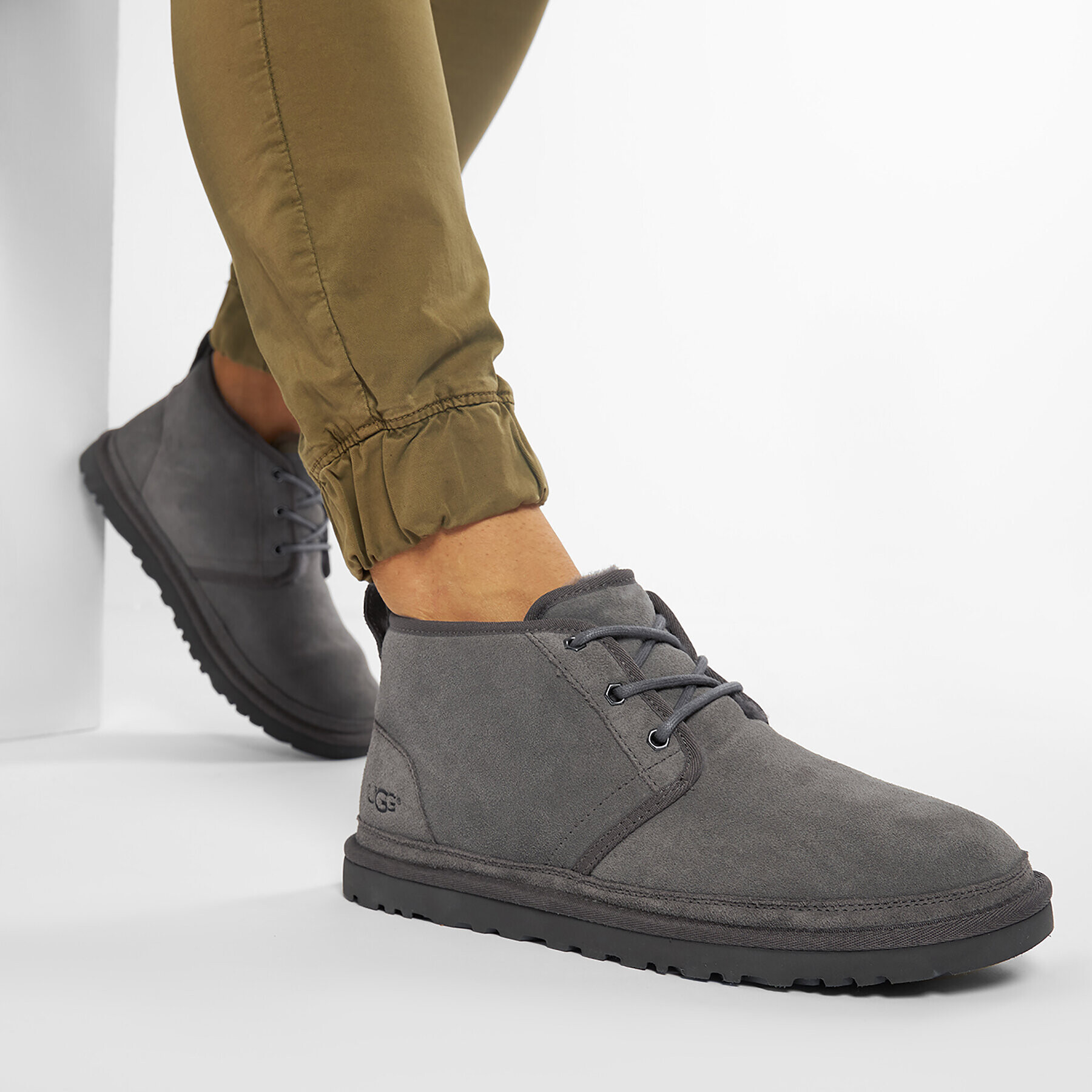 Ugg Зимни обувки M Neumel 3236 Сив - Pepit.bg