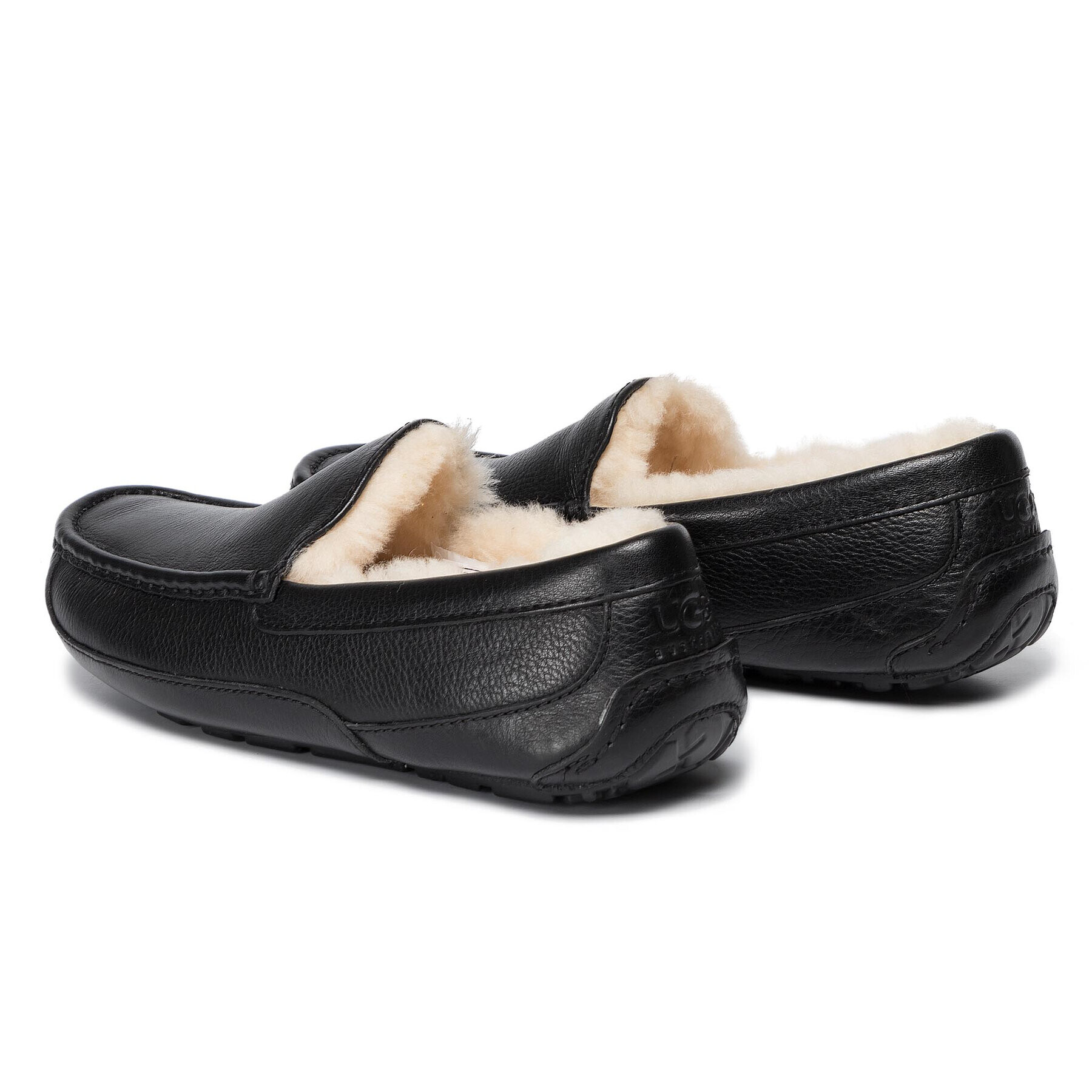 Ugg Пантофи M Ascot 5379B Черен - Pepit.bg