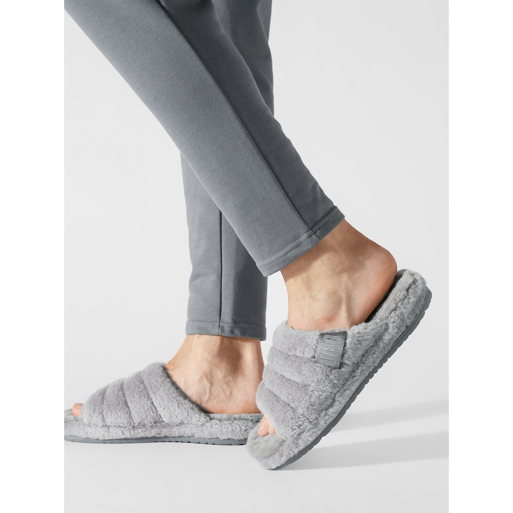 Ugg Пантофи M Fluff You 1117473 Сив - Pepit.bg