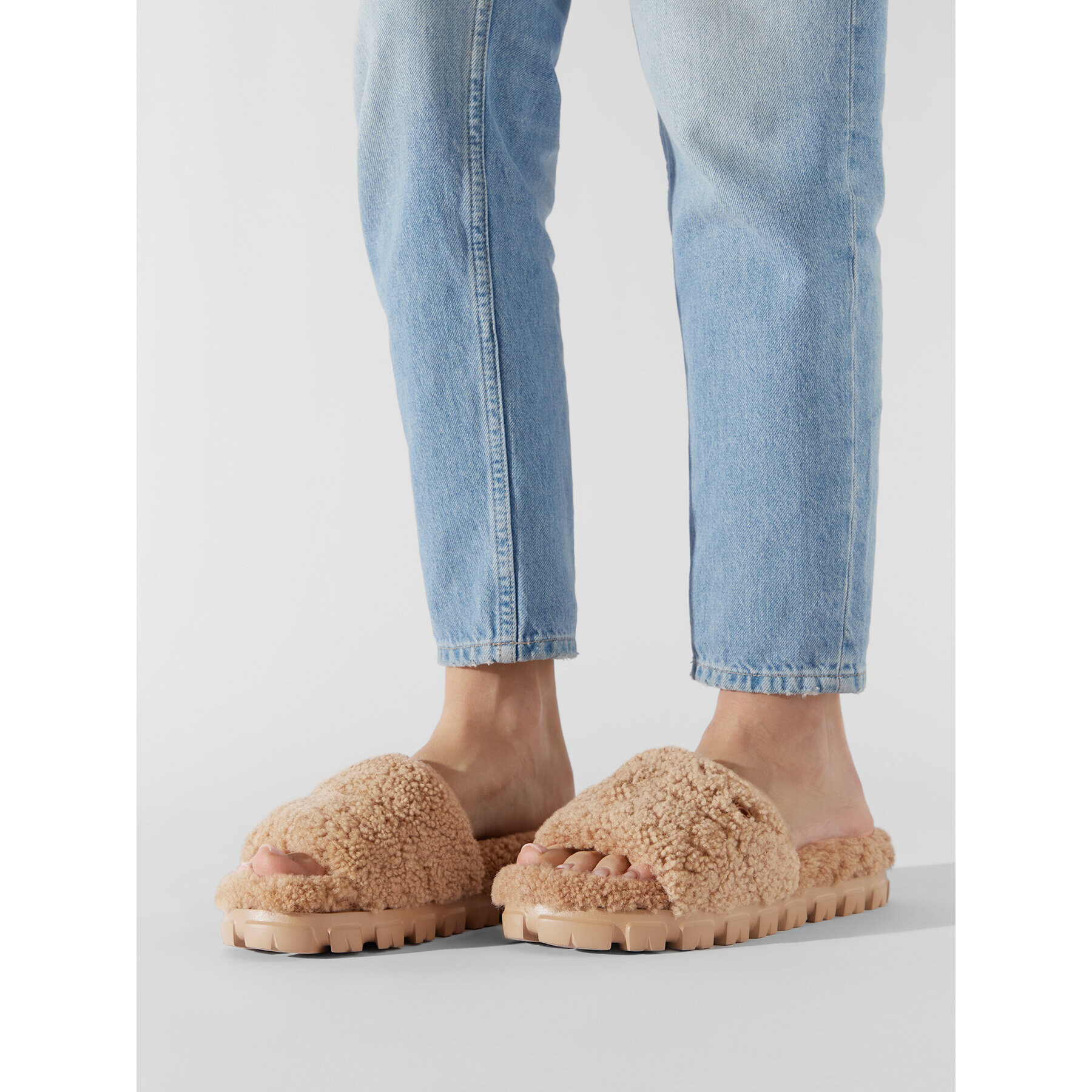 Ugg Пантофи W Cozetta Curly 1130838 Бежов - Pepit.bg