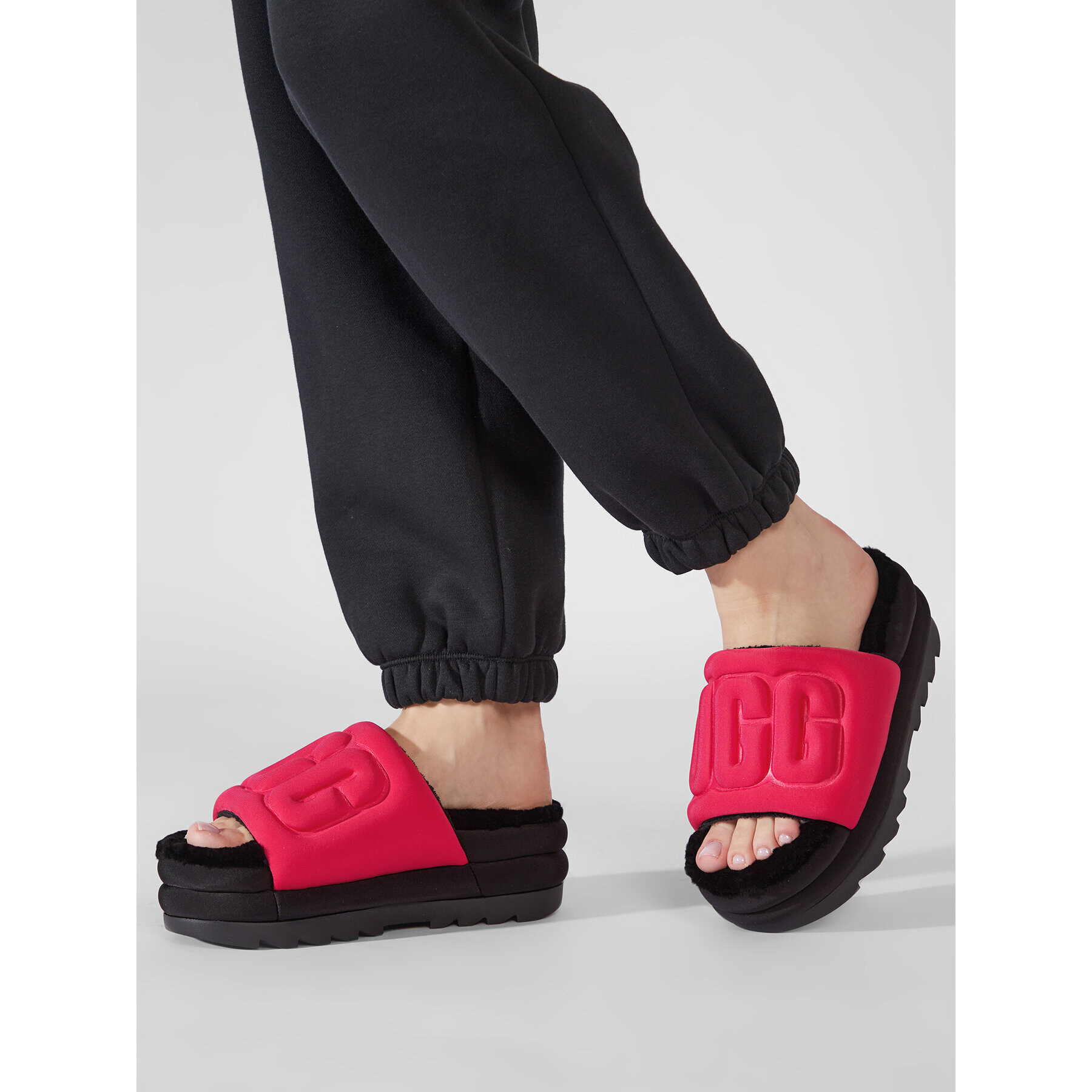Ugg Пантофи W Maxi Graphic Slide 1131992 Розов - Pepit.bg