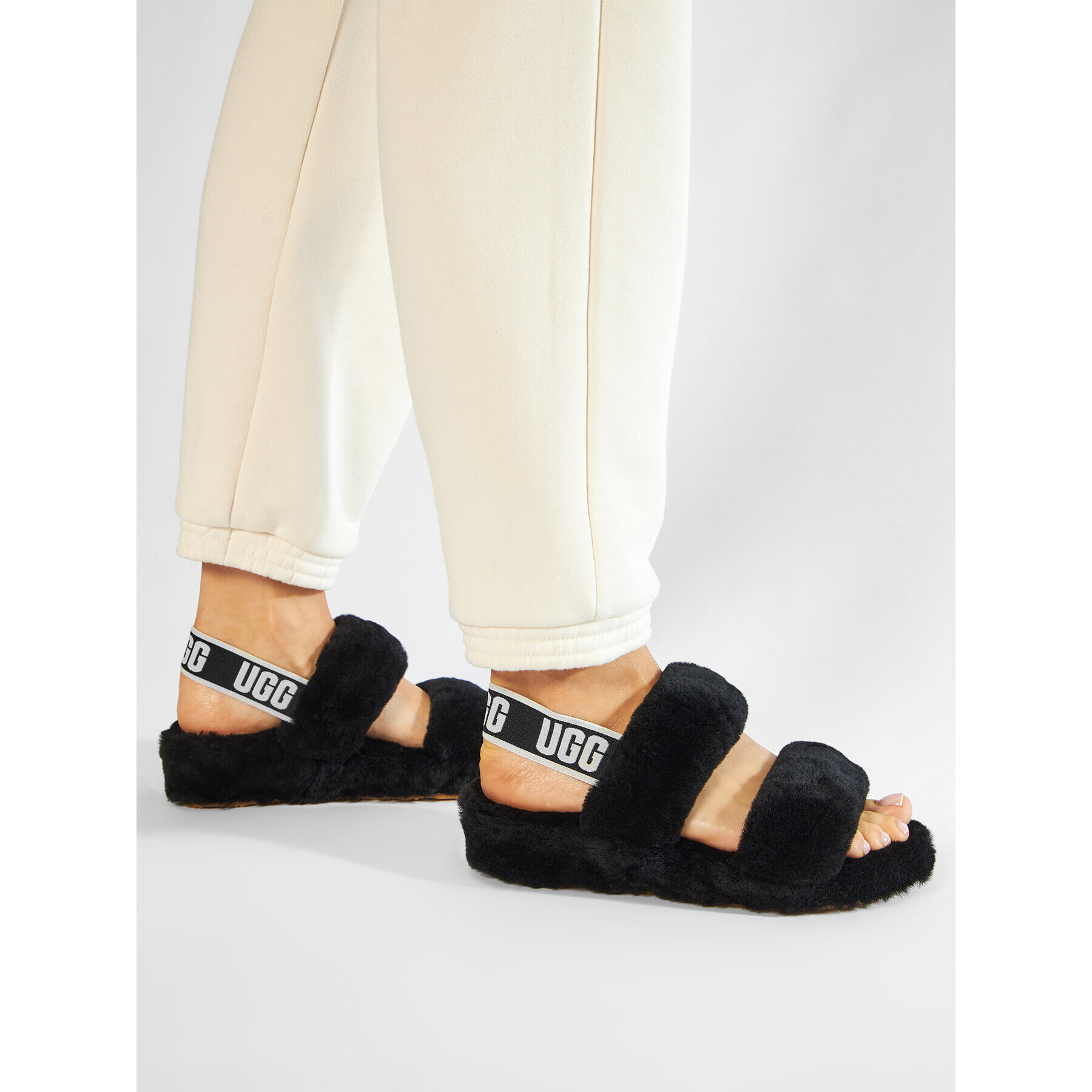 Ugg Пантофи W Oh Yeah 1107953 Черен - Pepit.bg