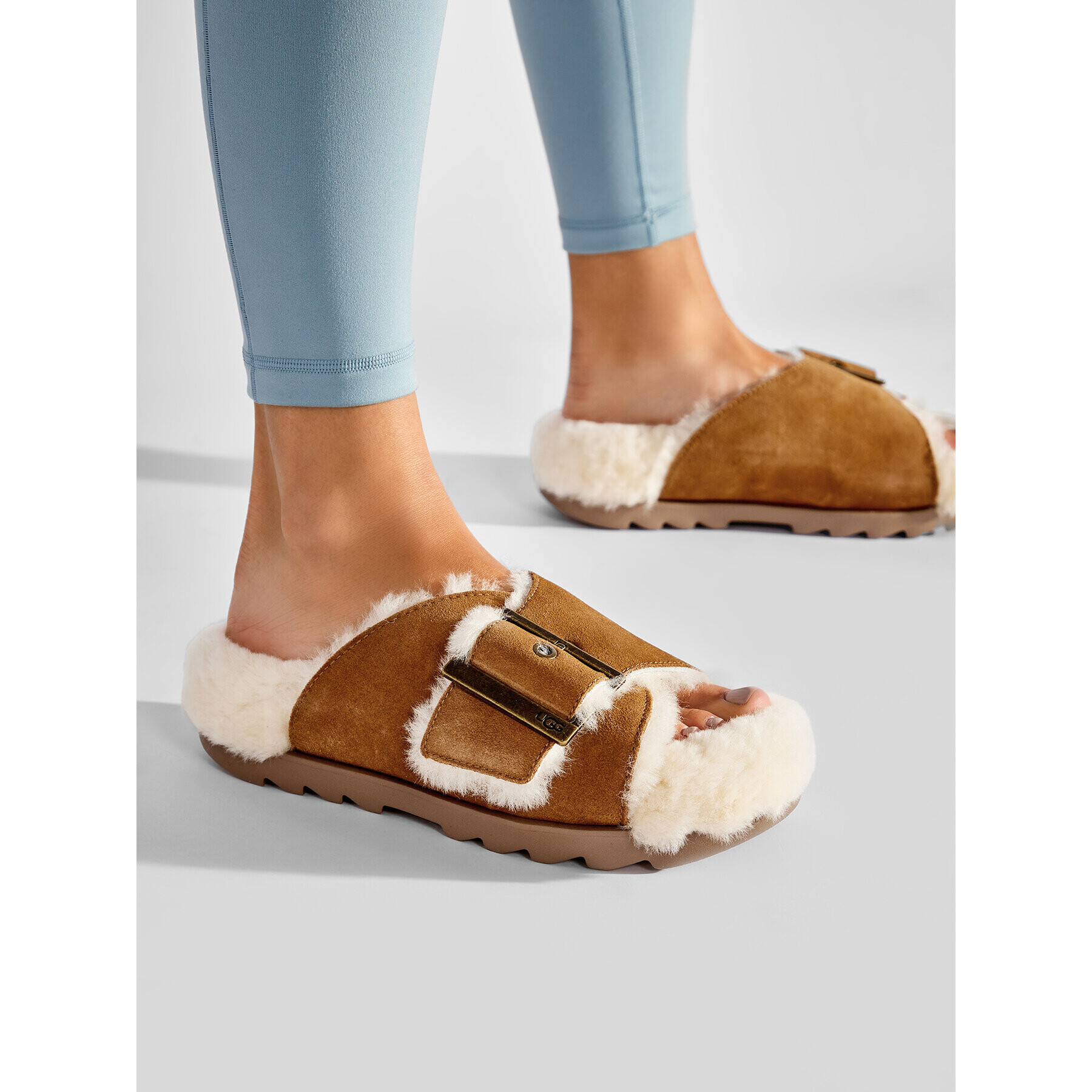 Ugg Пантофи W Outslide Buckle 1125048 Кафяв - Pepit.bg