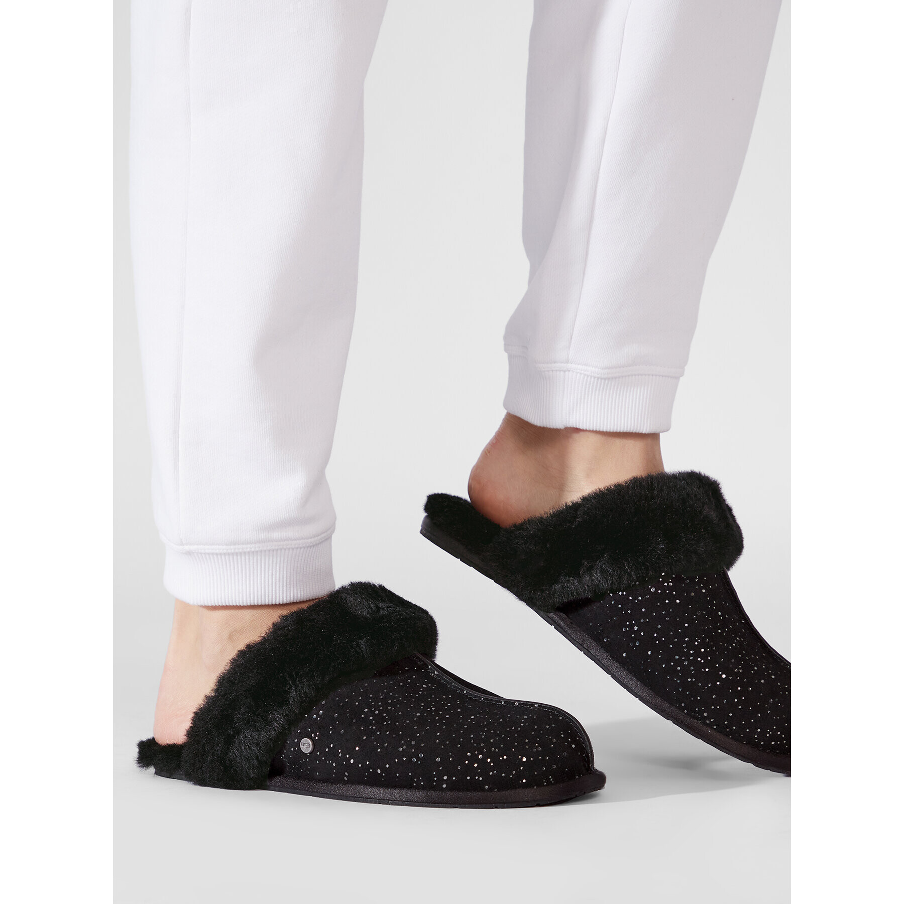 Ugg Пантофи W Scuffette II Metellic Spots 1137530 Черен - Pepit.bg
