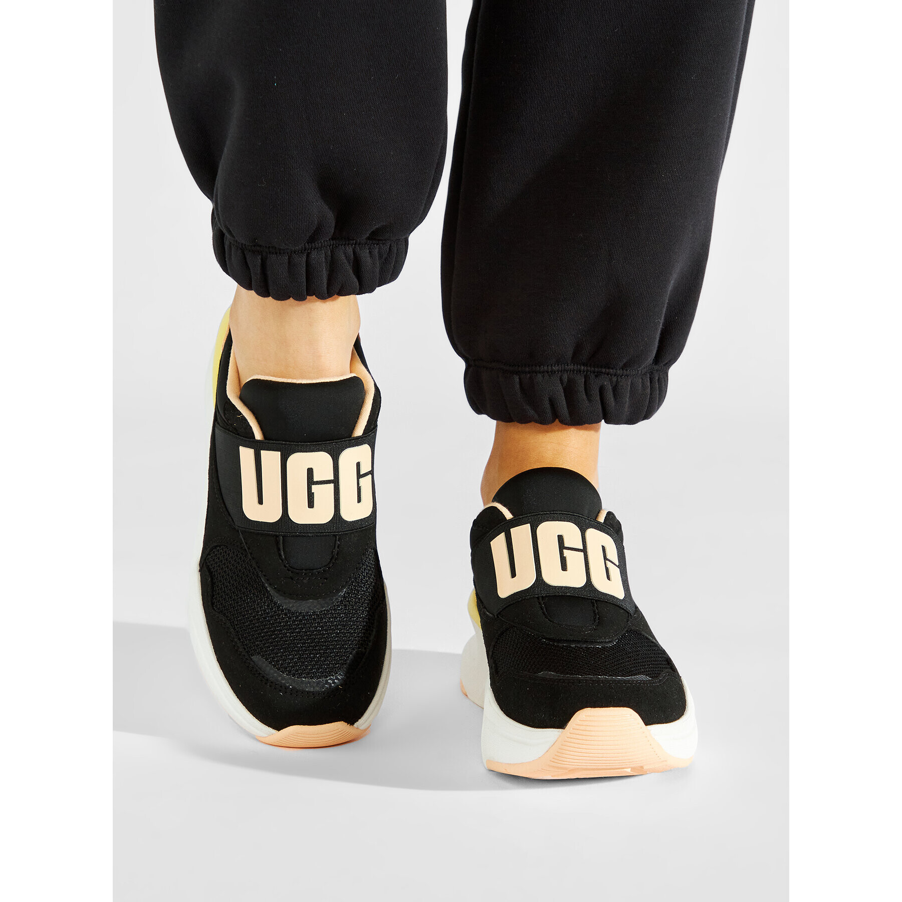 Ugg Сникърси W La Flex 1120704 Черен - Pepit.bg