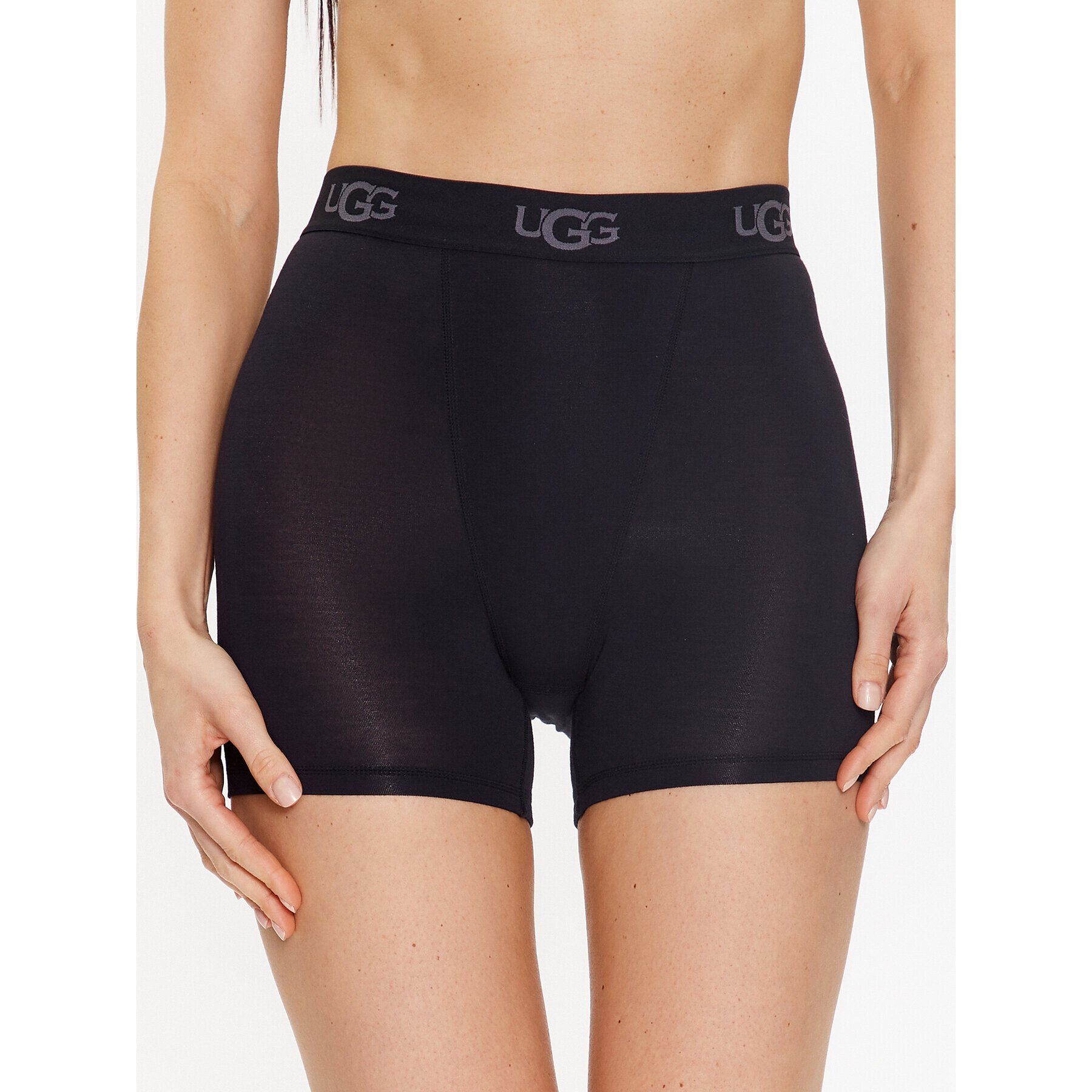 Ugg Спортни шорти Alexia 1136934 Черен Slim Fit - Pepit.bg