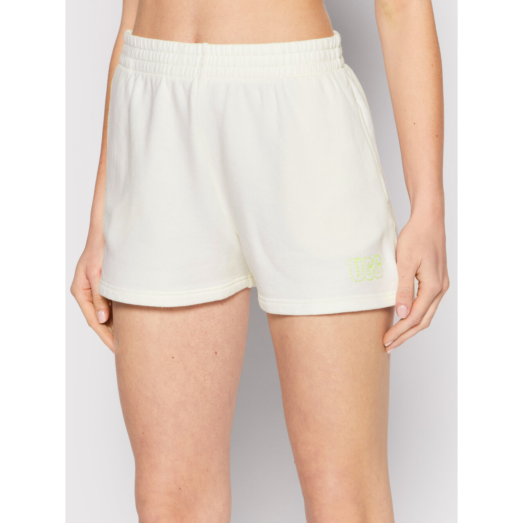 Ugg Спортни шорти Noni 1126482 Бежов Regular Fit - Pepit.bg